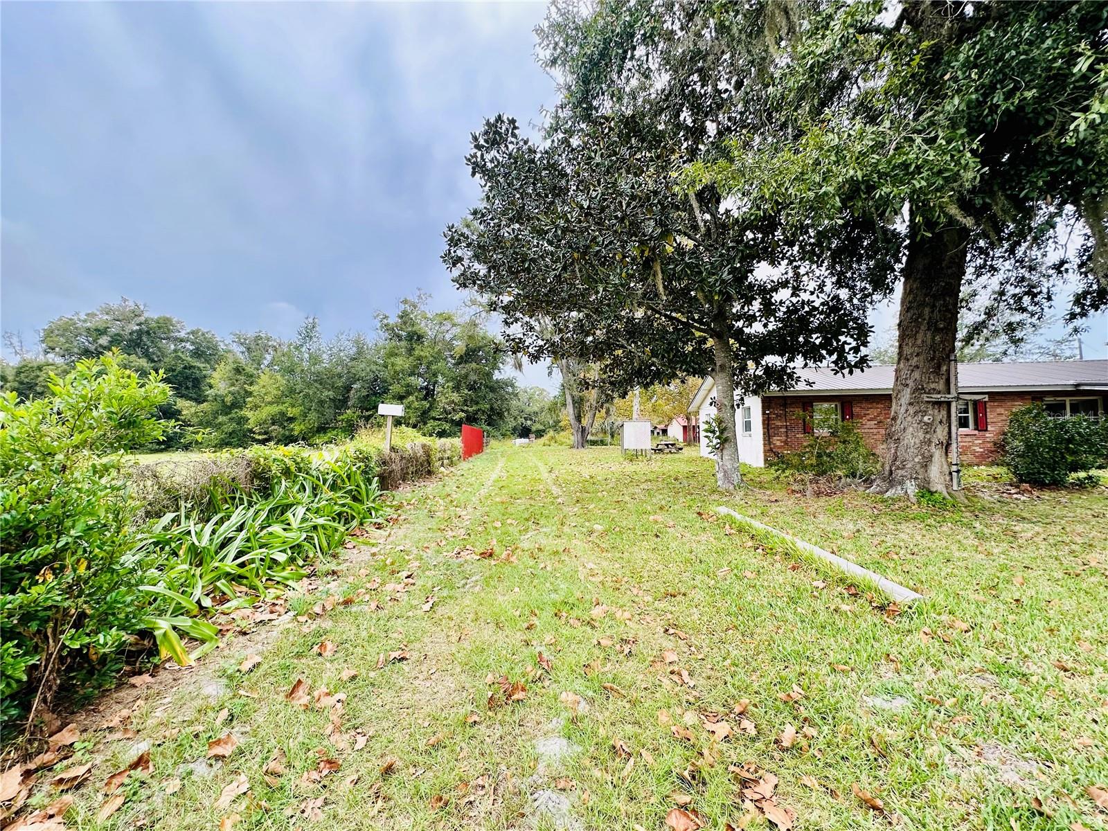 8571 S COUNTY ROAD 231, LAKE BUTLER, FL, 32054