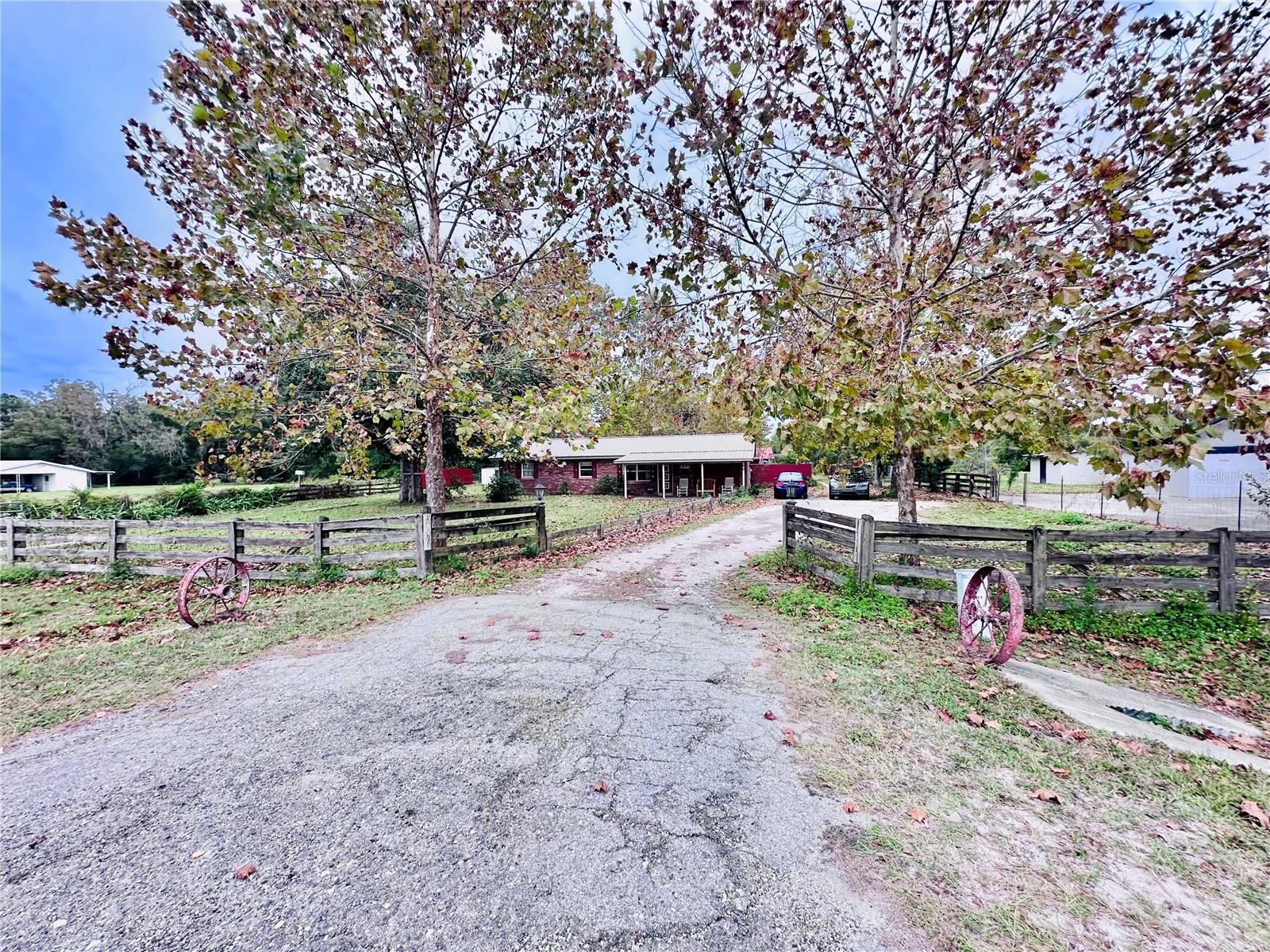 8571 S COUNTY ROAD 231, LAKE BUTLER, FL, 32054