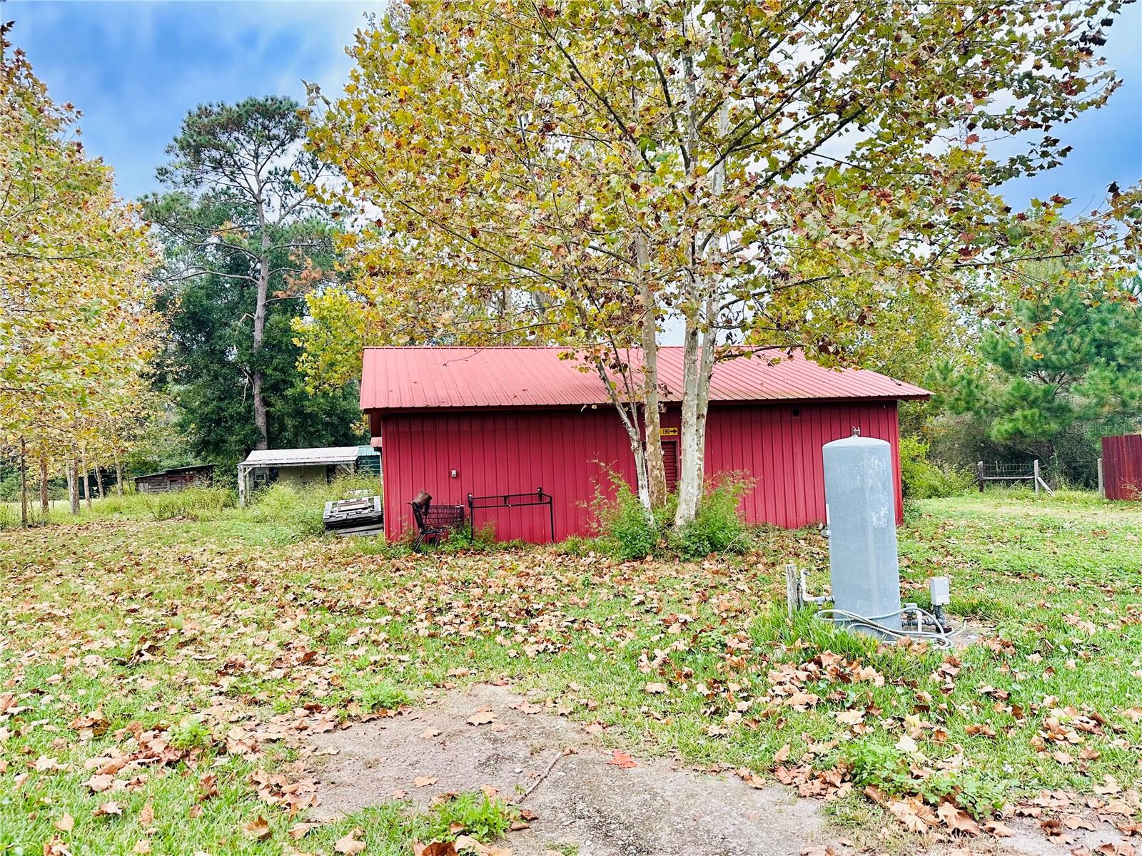 8571 S COUNTY ROAD 231, LAKE BUTLER, FL, 32054