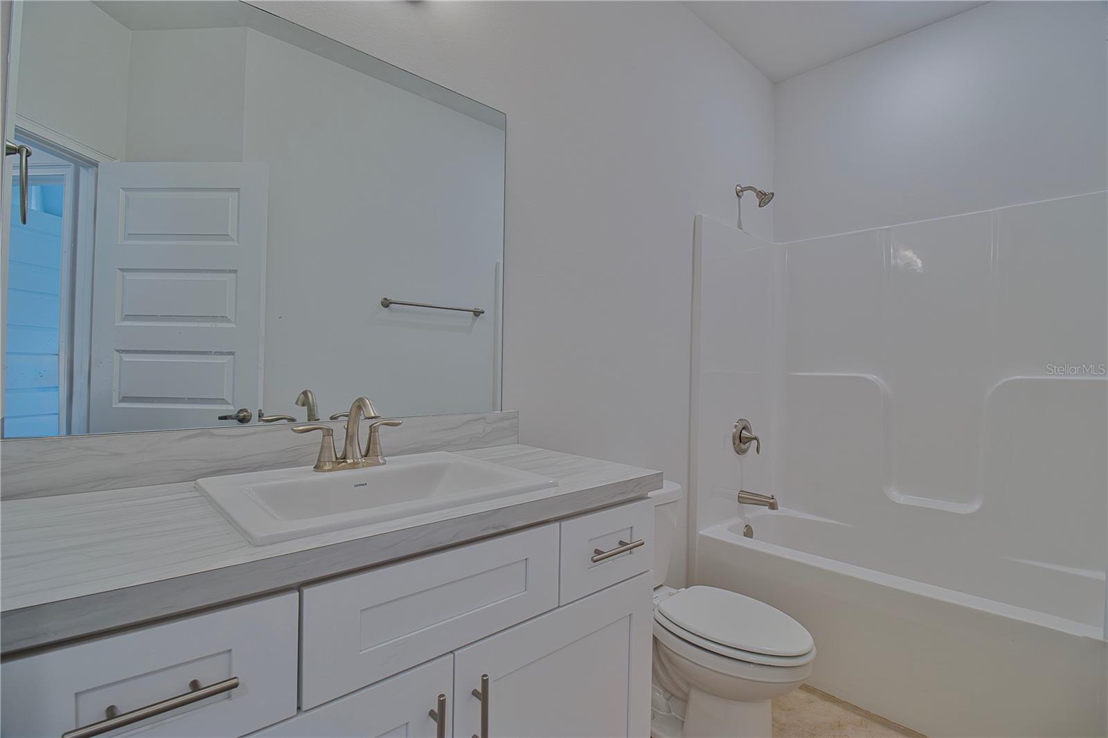 1945 N ROBERTS TRL, BELL, FL, 32619