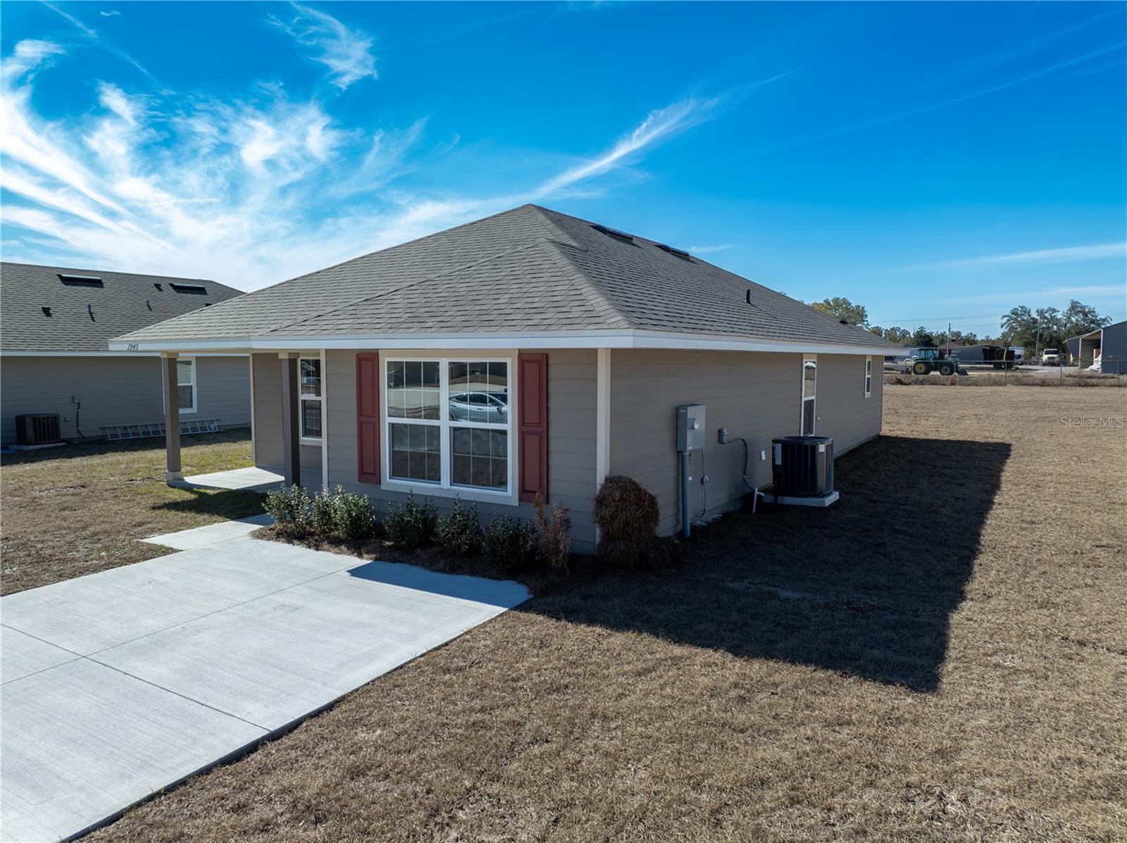 1945 N ROBERTS TRL, BELL, FL, 32619