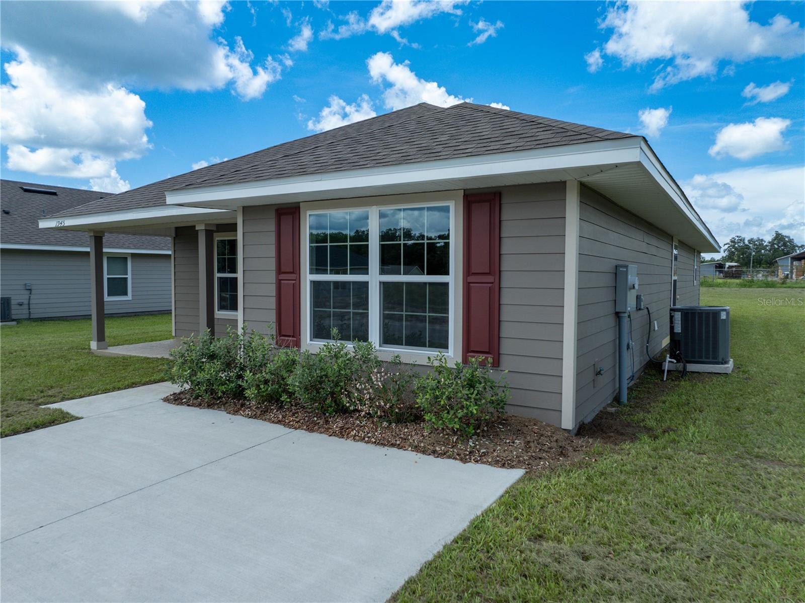 1945 N ROBERTS TRL, BELL, FL, 32619