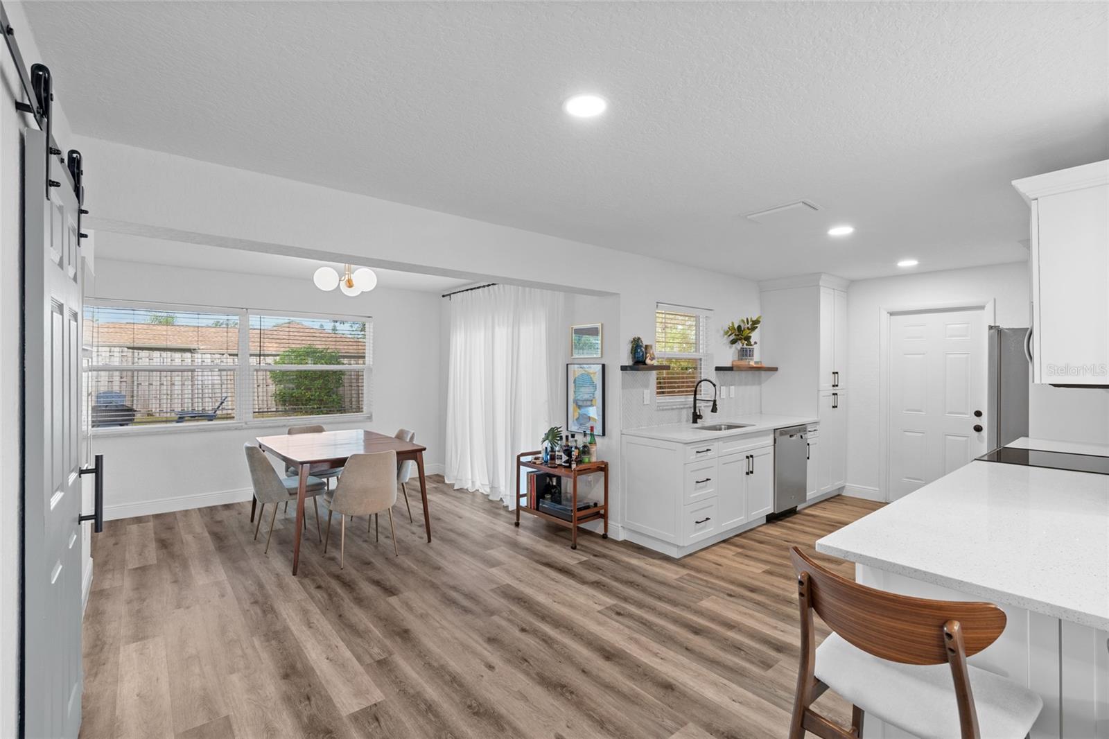 3229 PARKWAY PL, PALM HARBOR, FL, 34684