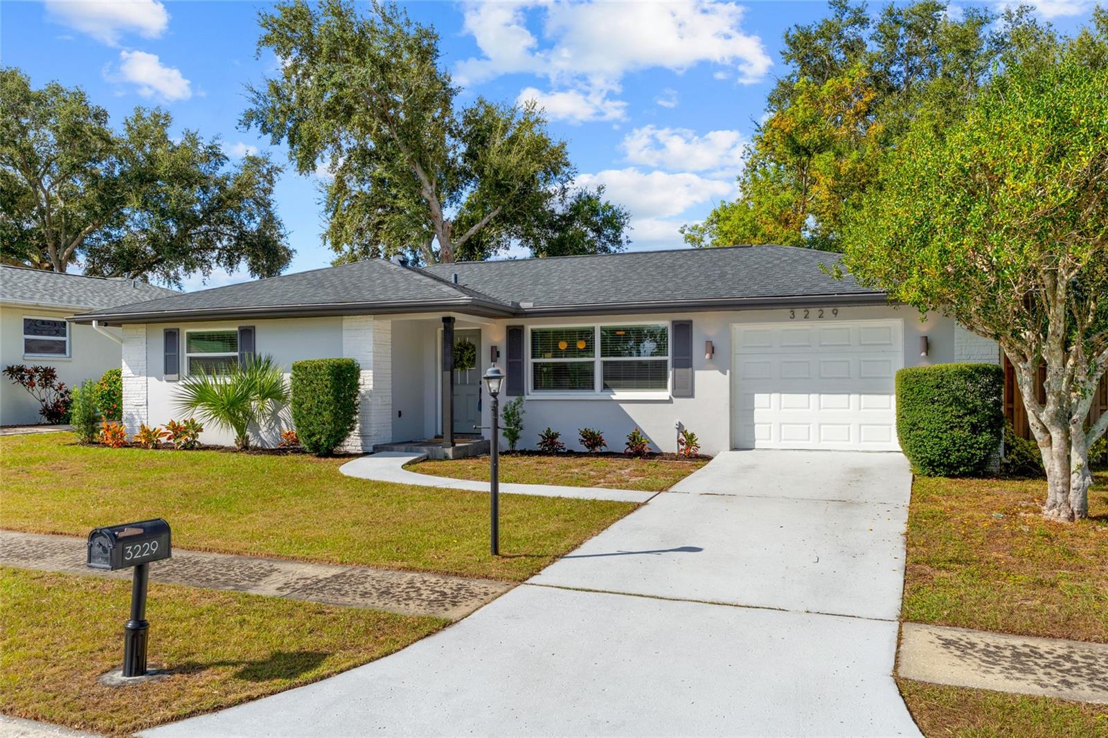 3229 PARKWAY PL, PALM HARBOR, FL, 34684