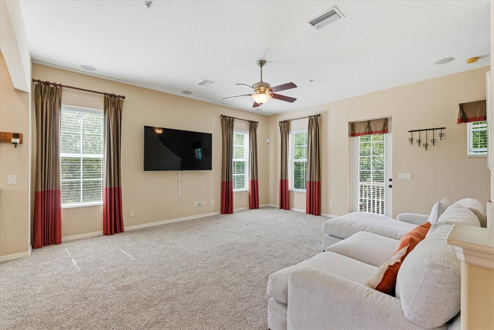 964 SOMBRA ST, TAMPA, FL, 33619