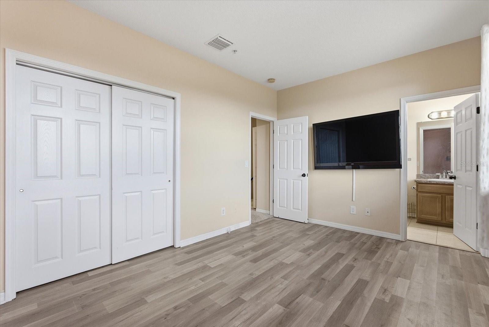 964 SOMBRA ST, TAMPA, FL, 33619