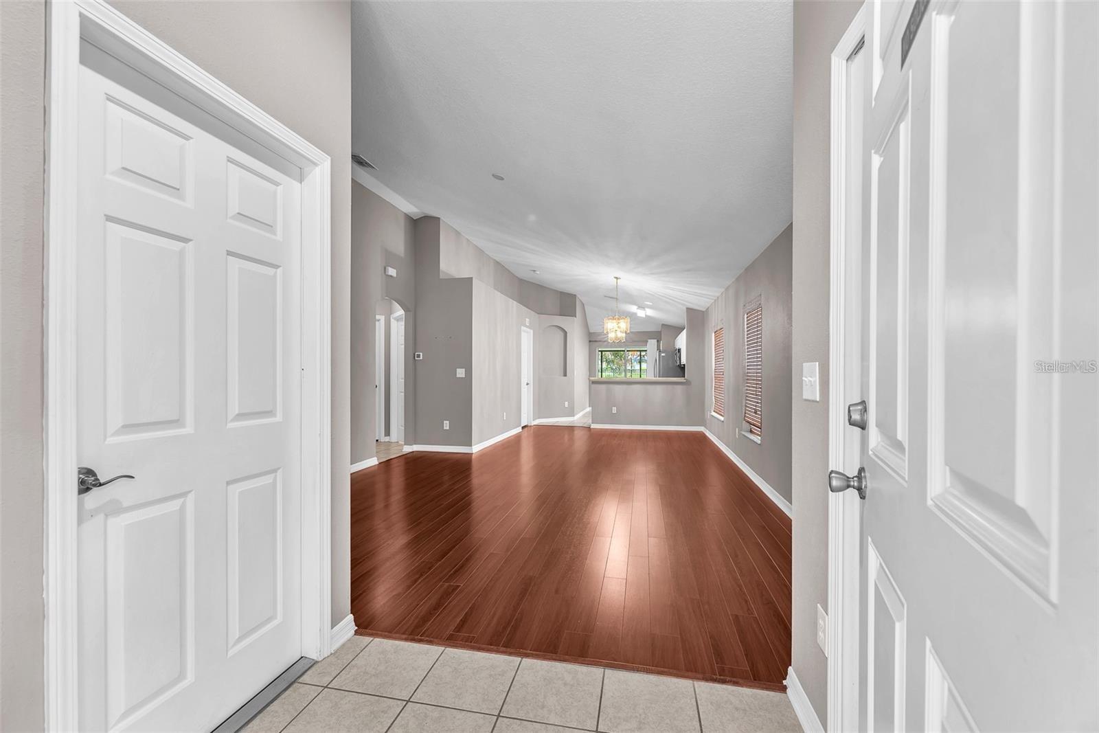 5903 WRENWATER DR, LITHIA, FL, 33547