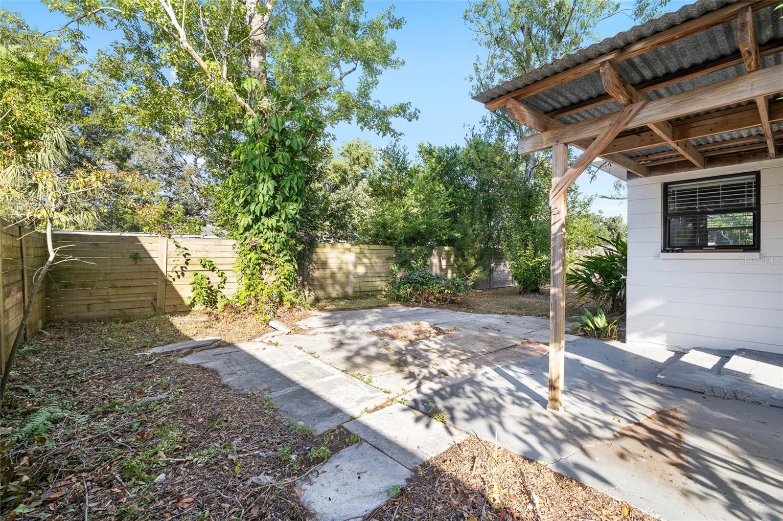 11720 N EDISON AVE, TAMPA, FL, 33612