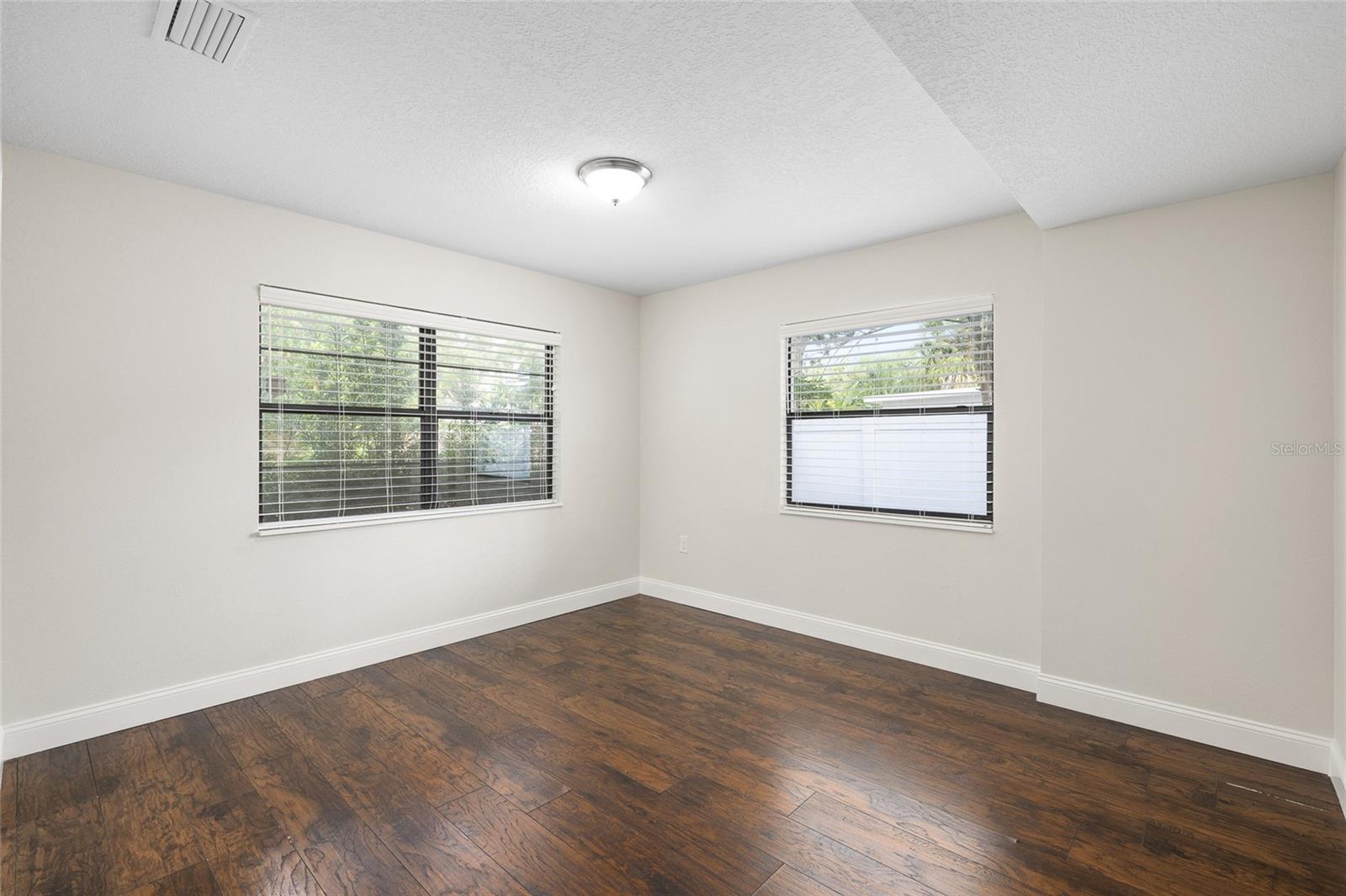 11720 N EDISON AVE, TAMPA, FL, 33612