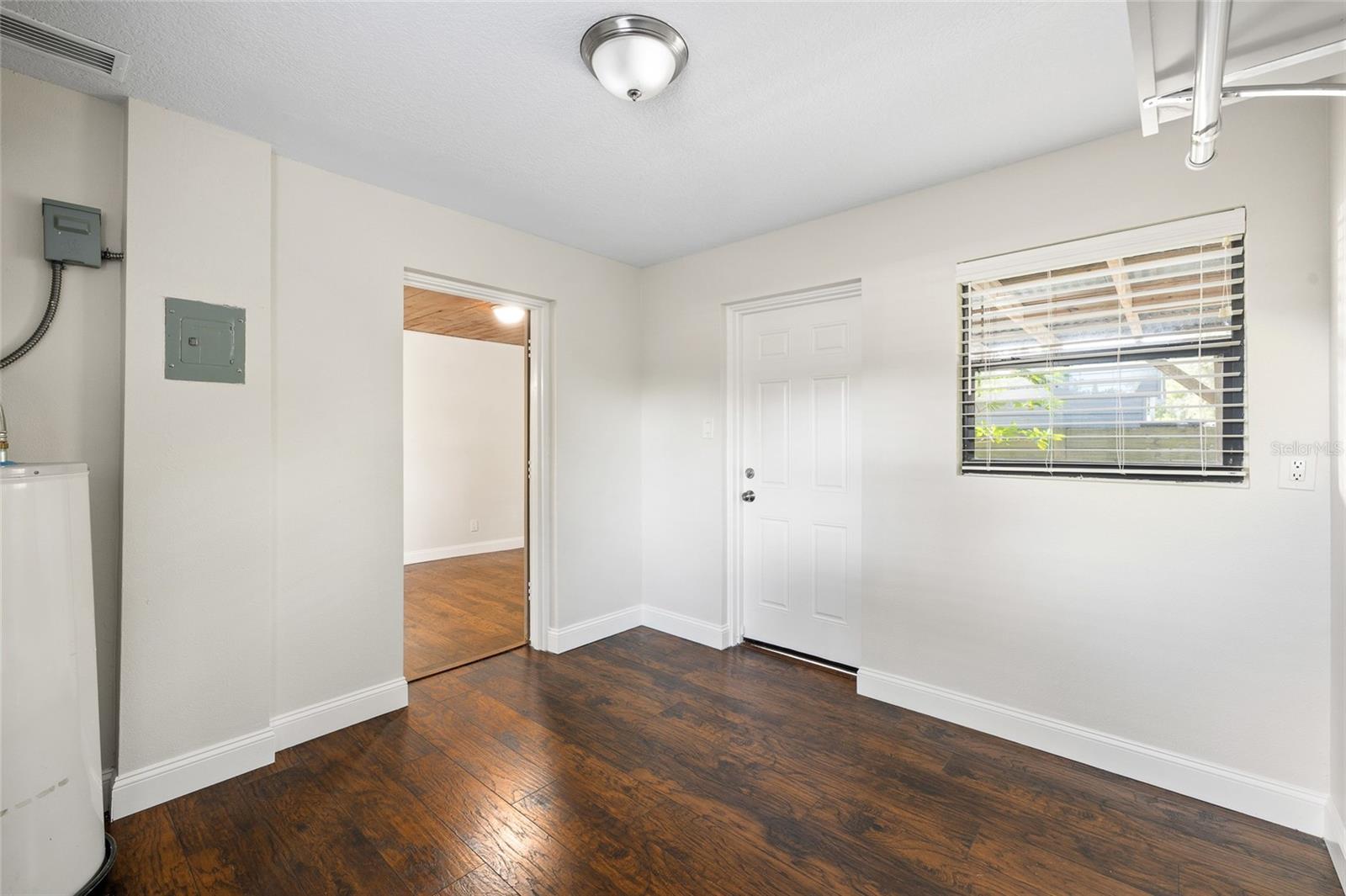 11720 N EDISON AVE, TAMPA, FL, 33612