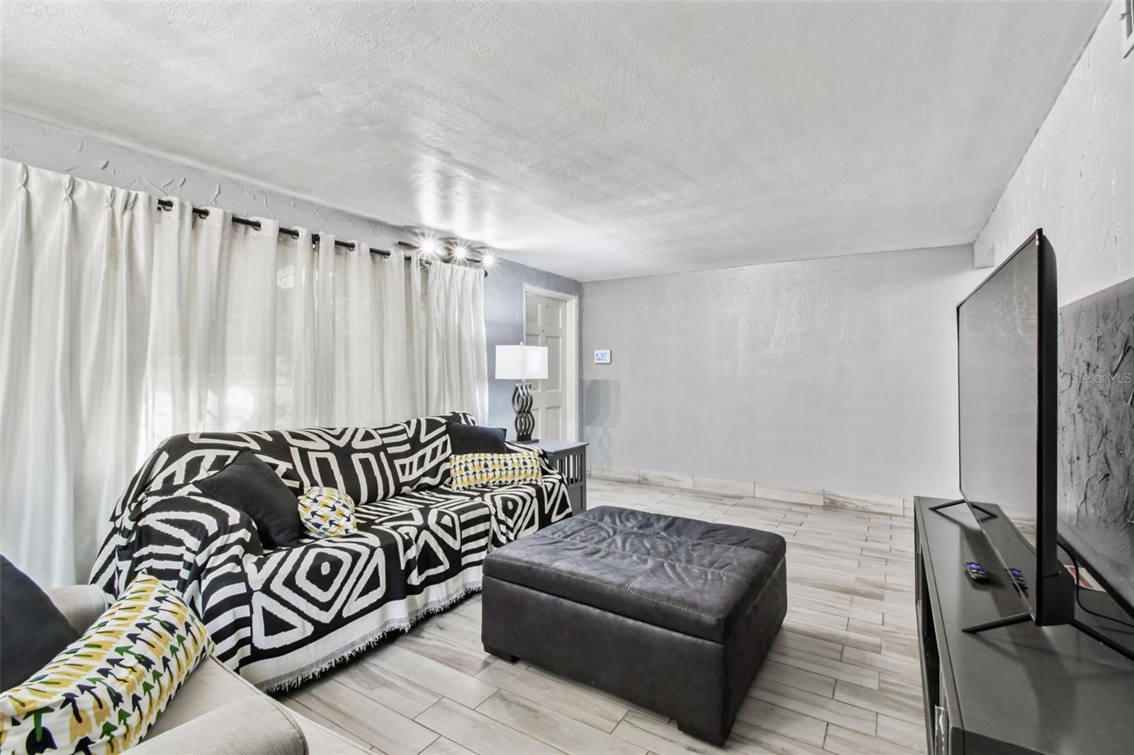 3613 W MINNEHAHA ST, TAMPA, FL, 33614