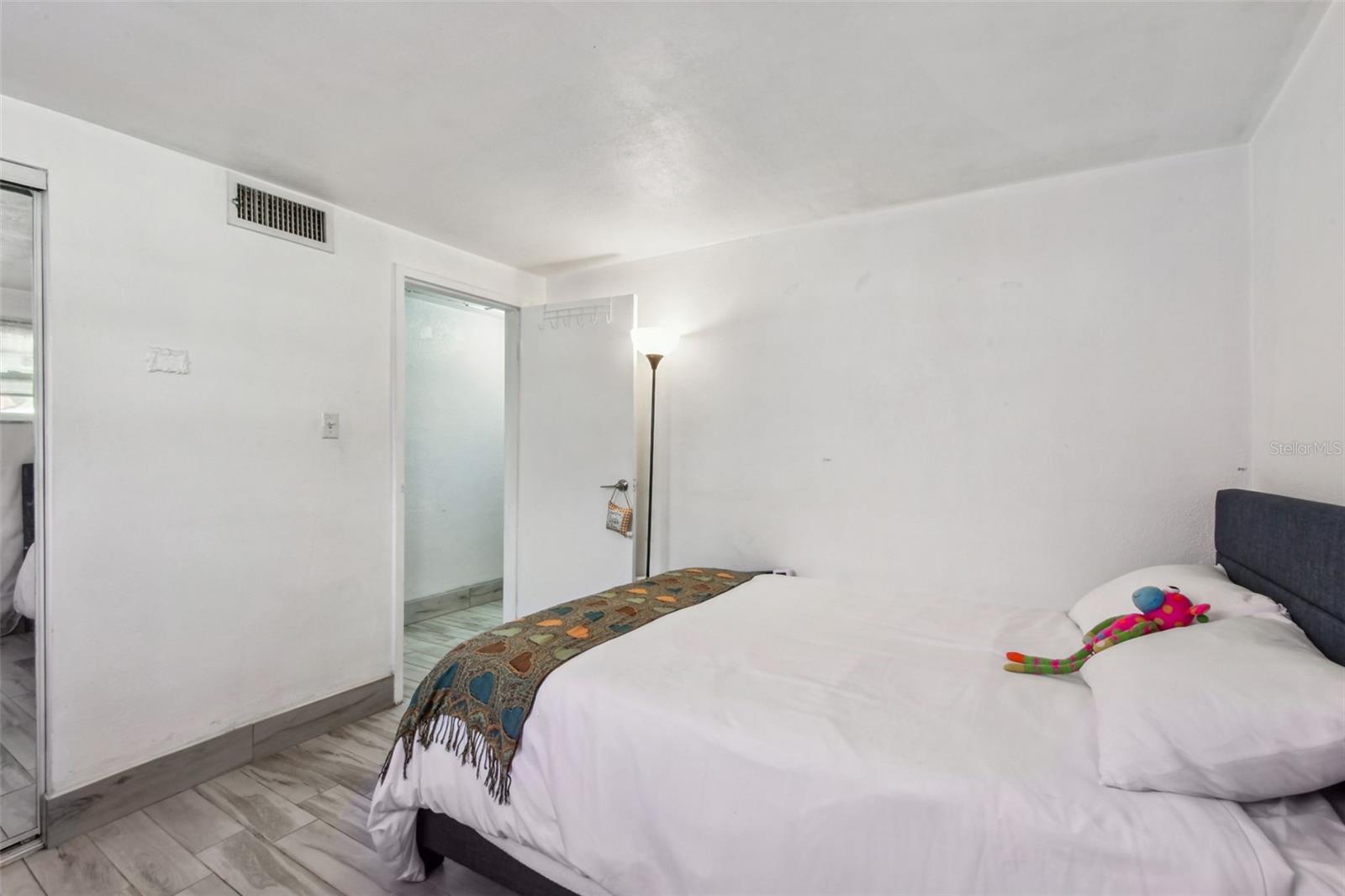 3613 W MINNEHAHA ST, TAMPA, FL, 33614