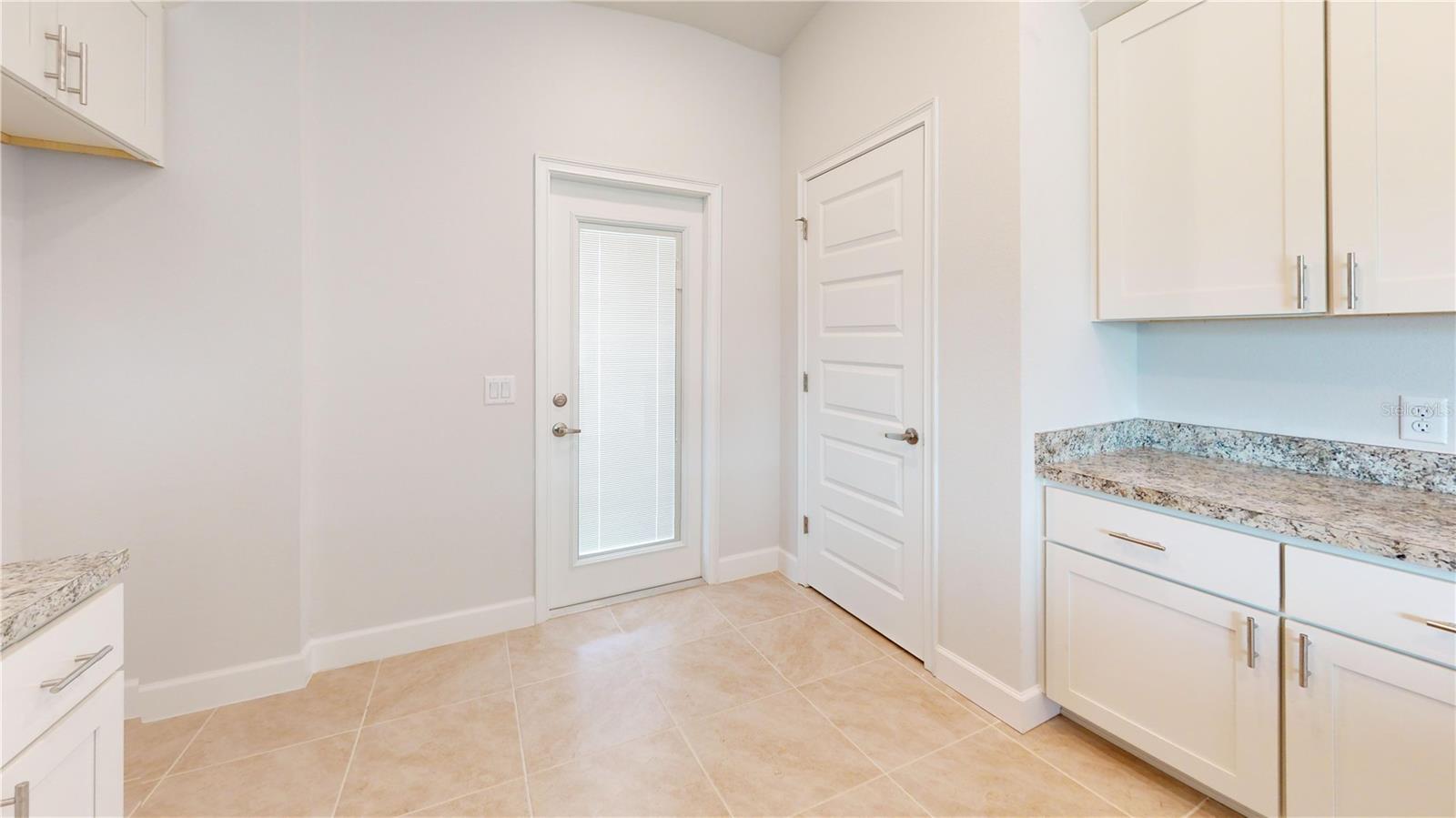 1955 N ROBERTS TRL, BELL, FL, 32619