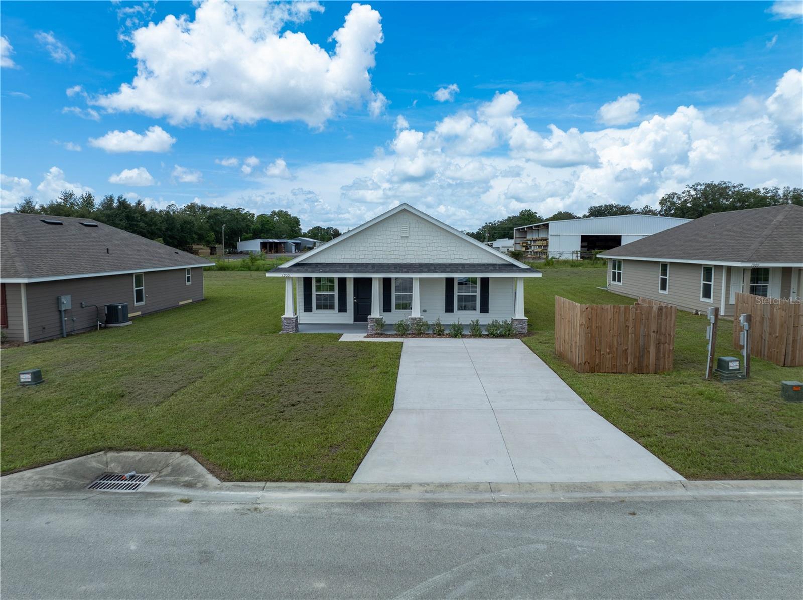 1955 N ROBERTS TRL, BELL, FL, 32619