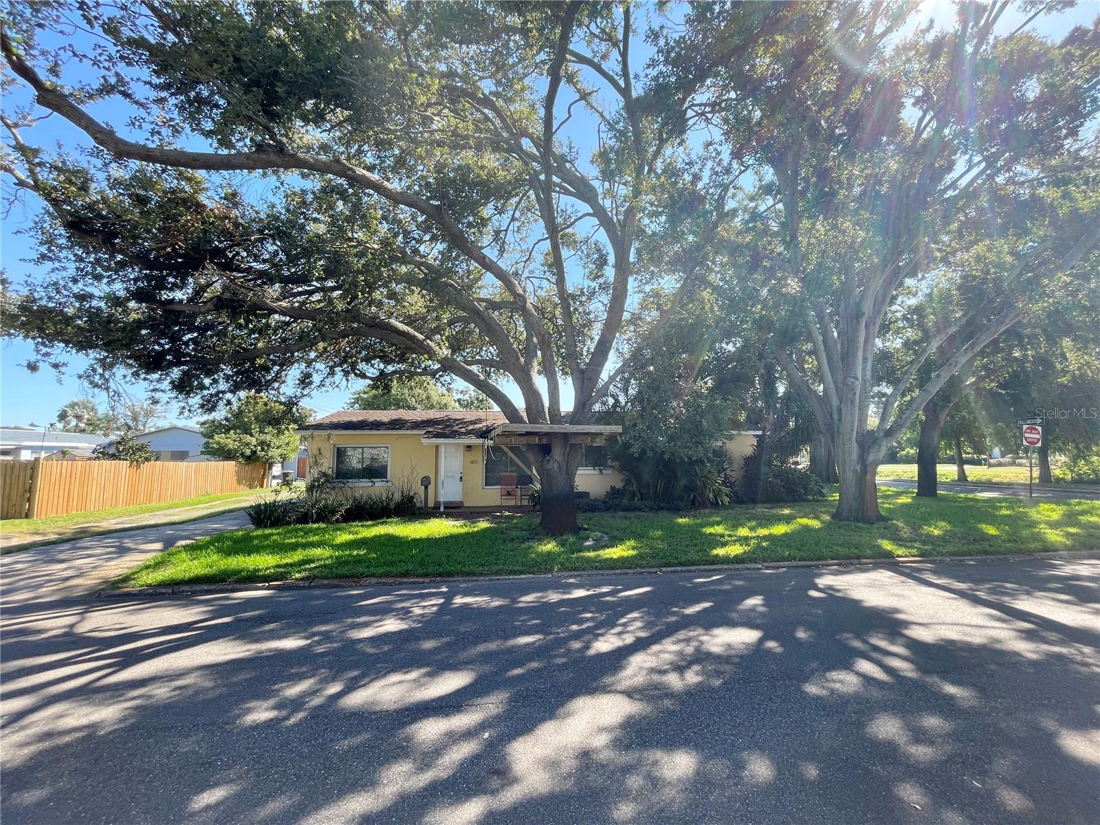 601 56TH ST N, ST PETERSBURG, FL, 33710