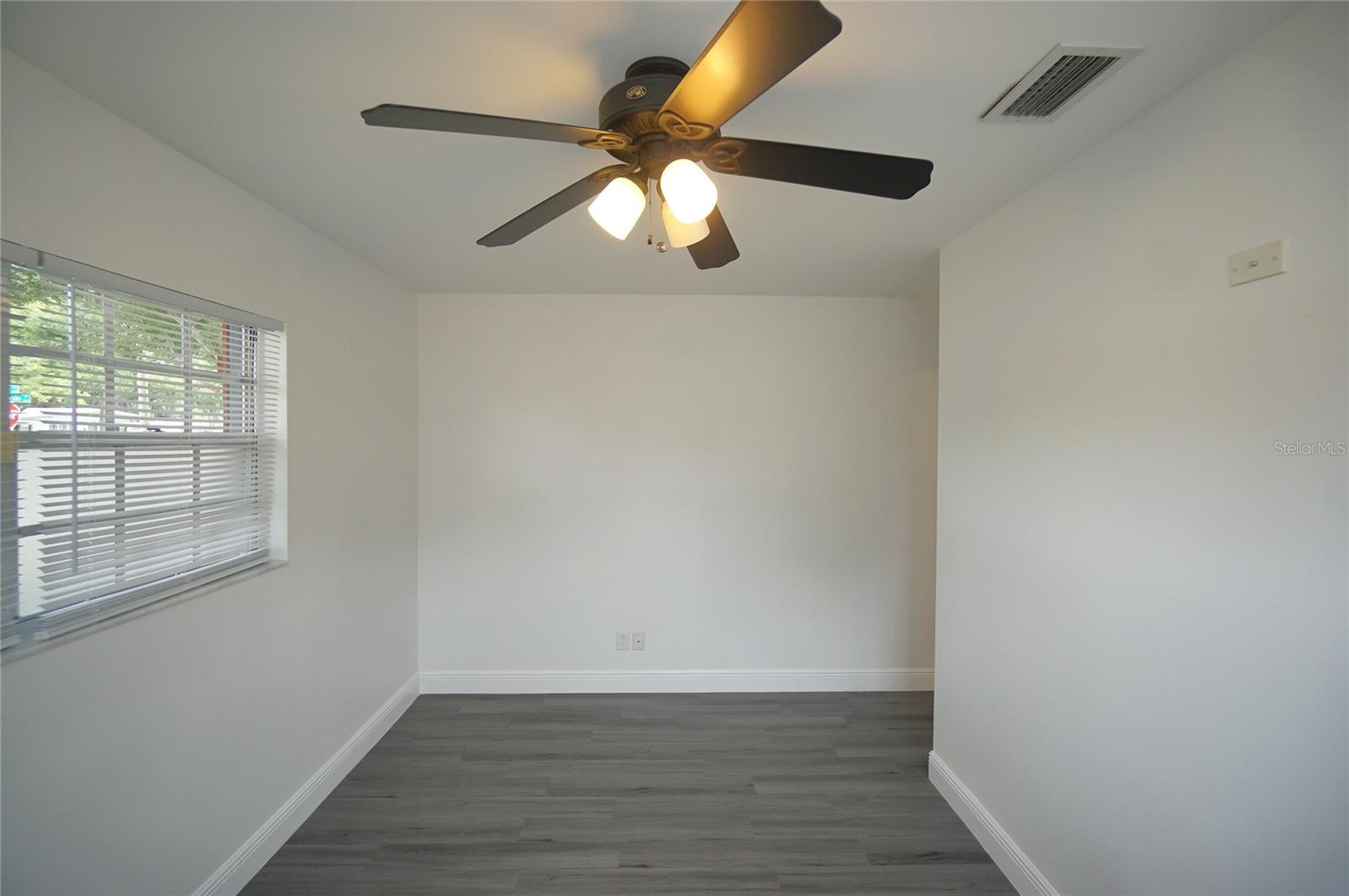 4202 W WISCONSIN AVE, TAMPA, FL, 33616