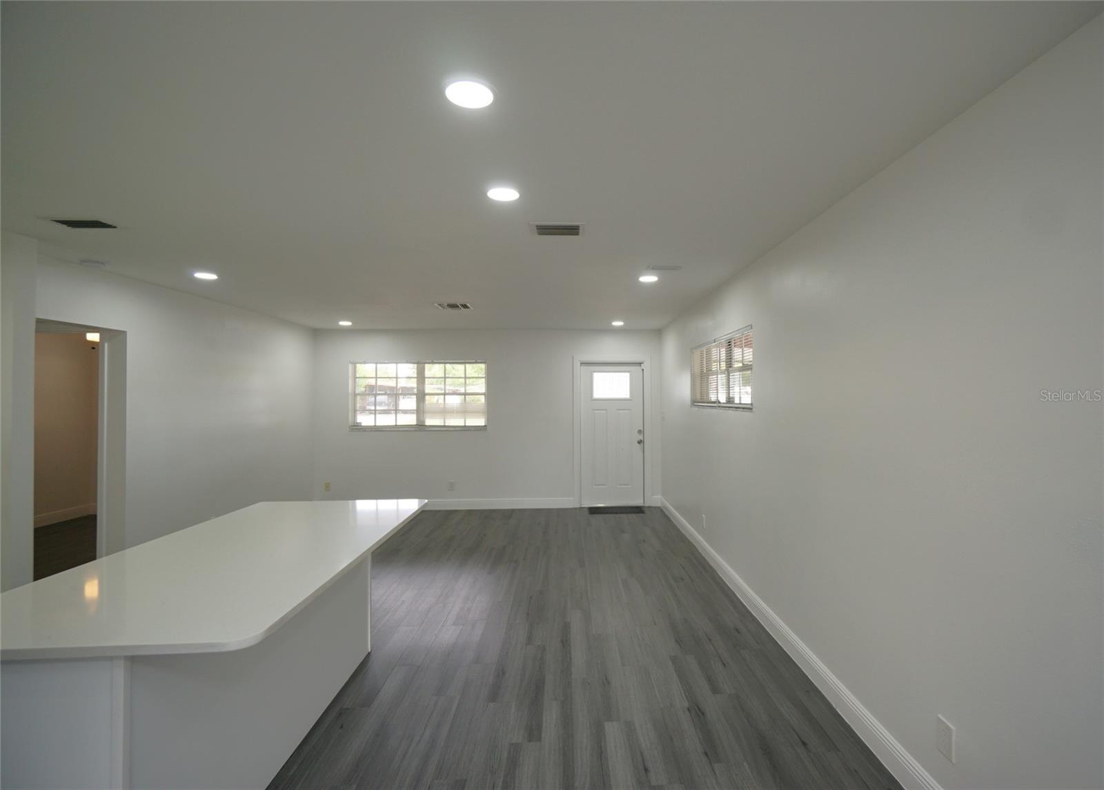 4202 W WISCONSIN AVE, TAMPA, FL, 33616