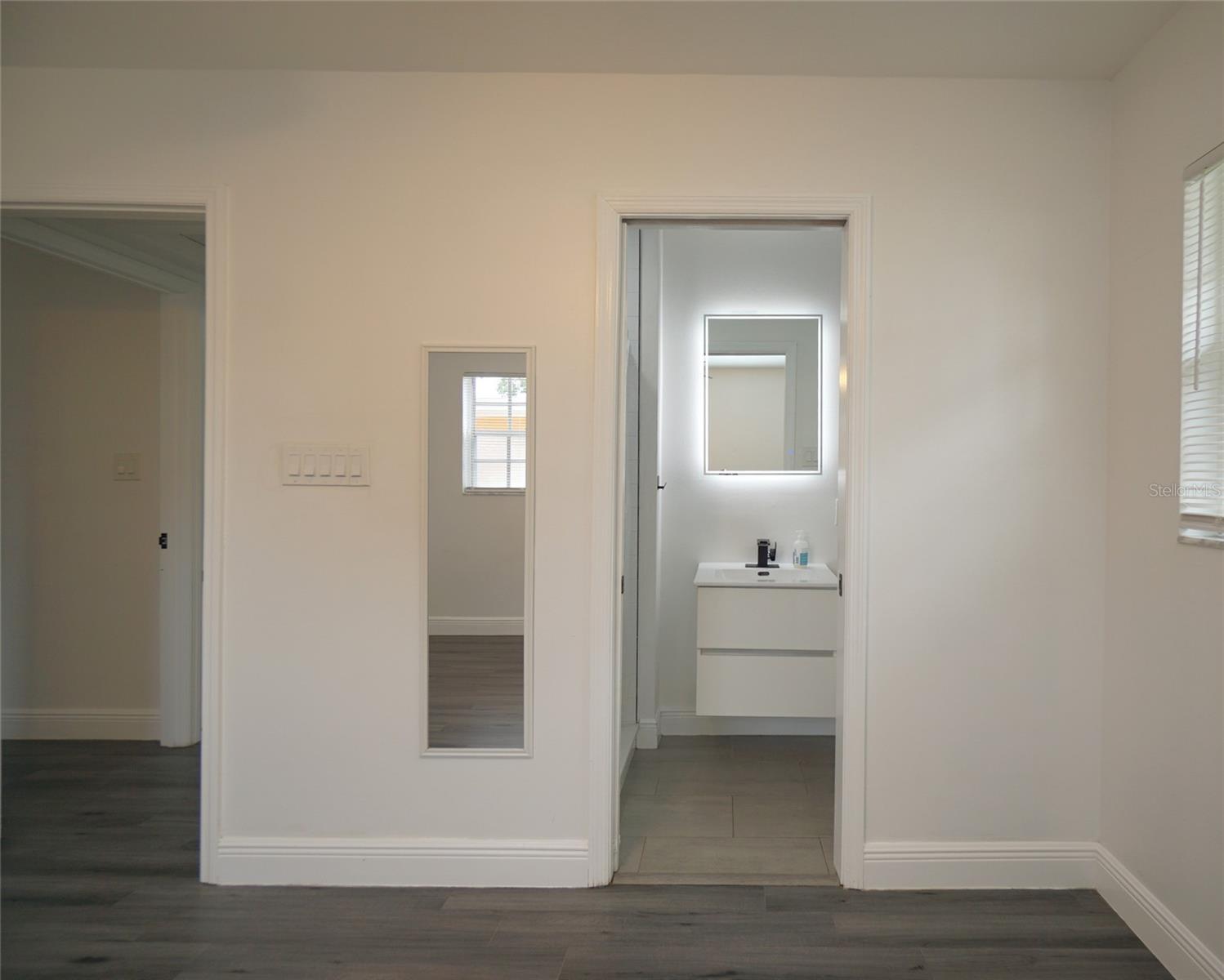 4202 W WISCONSIN AVE, TAMPA, FL, 33616