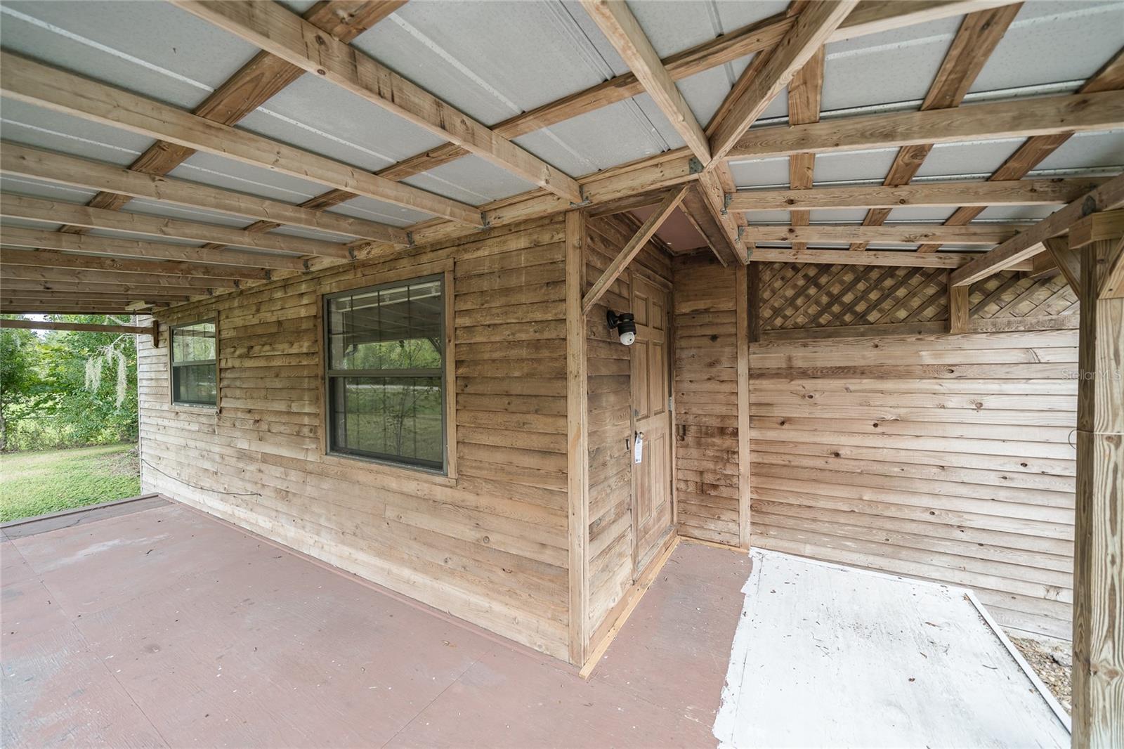 10011 E SLIGH AVE, TAMPA, FL, 33610