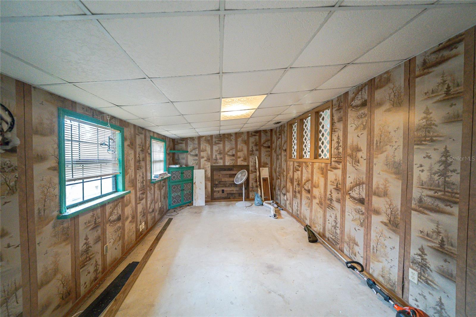 10011 E SLIGH AVE, TAMPA, FL, 33610