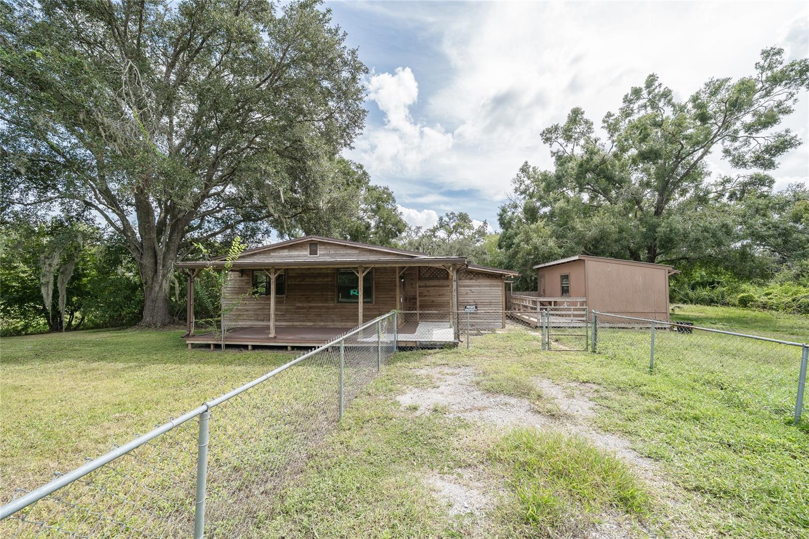 10011 E SLIGH AVE, TAMPA, FL, 33610