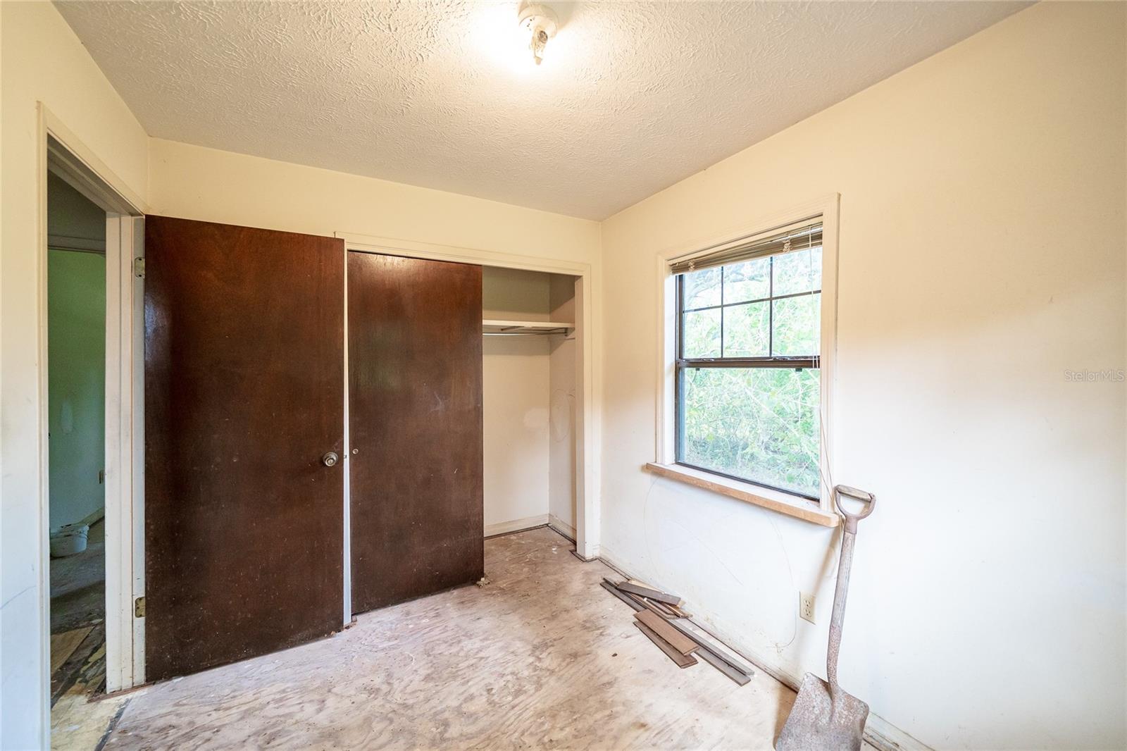 10011 E SLIGH AVE, TAMPA, FL, 33610