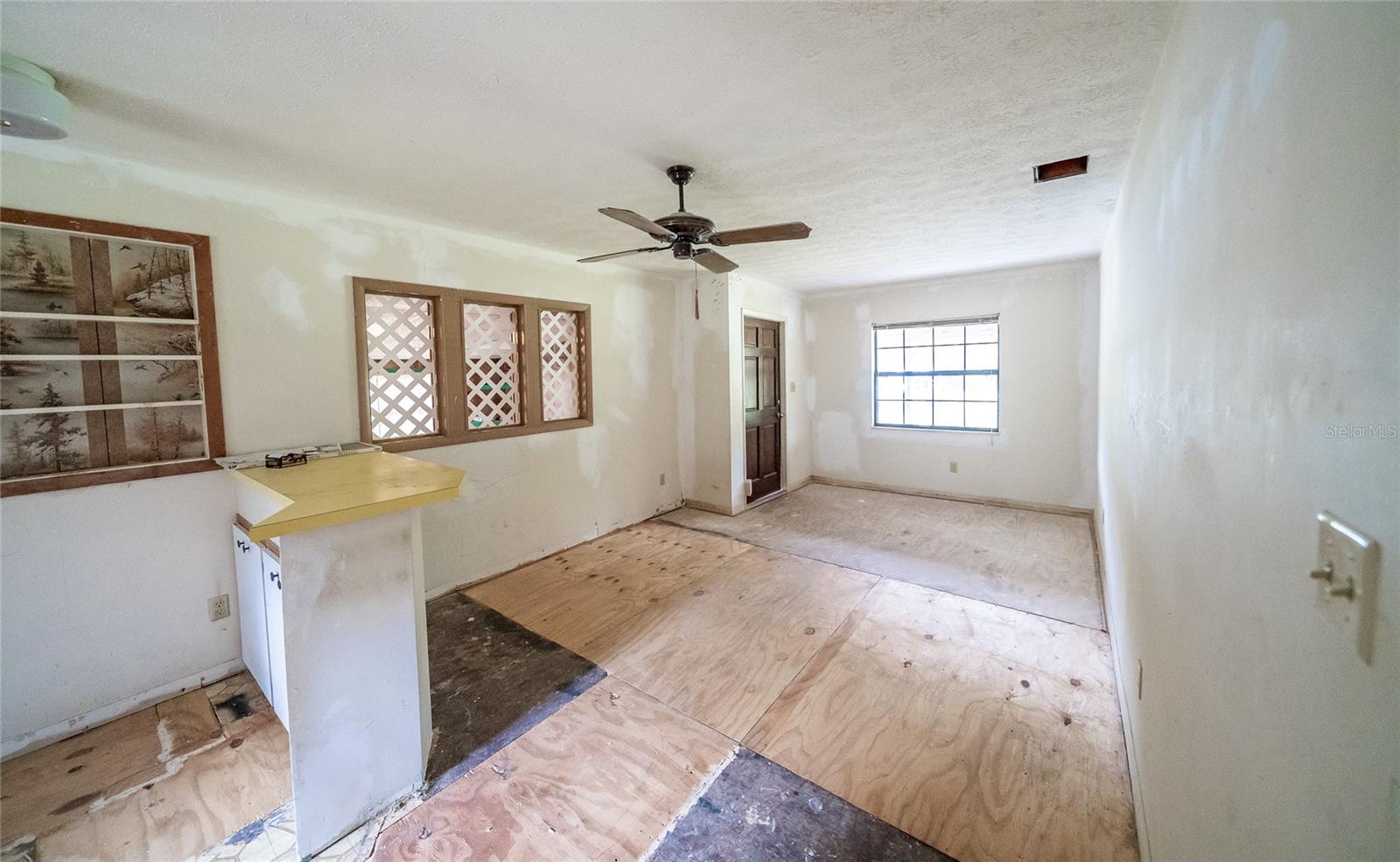 10011 E SLIGH AVE, TAMPA, FL, 33610