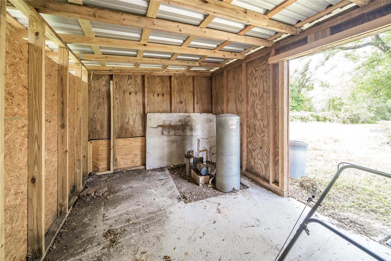 10011 E SLIGH AVE, TAMPA, FL, 33610