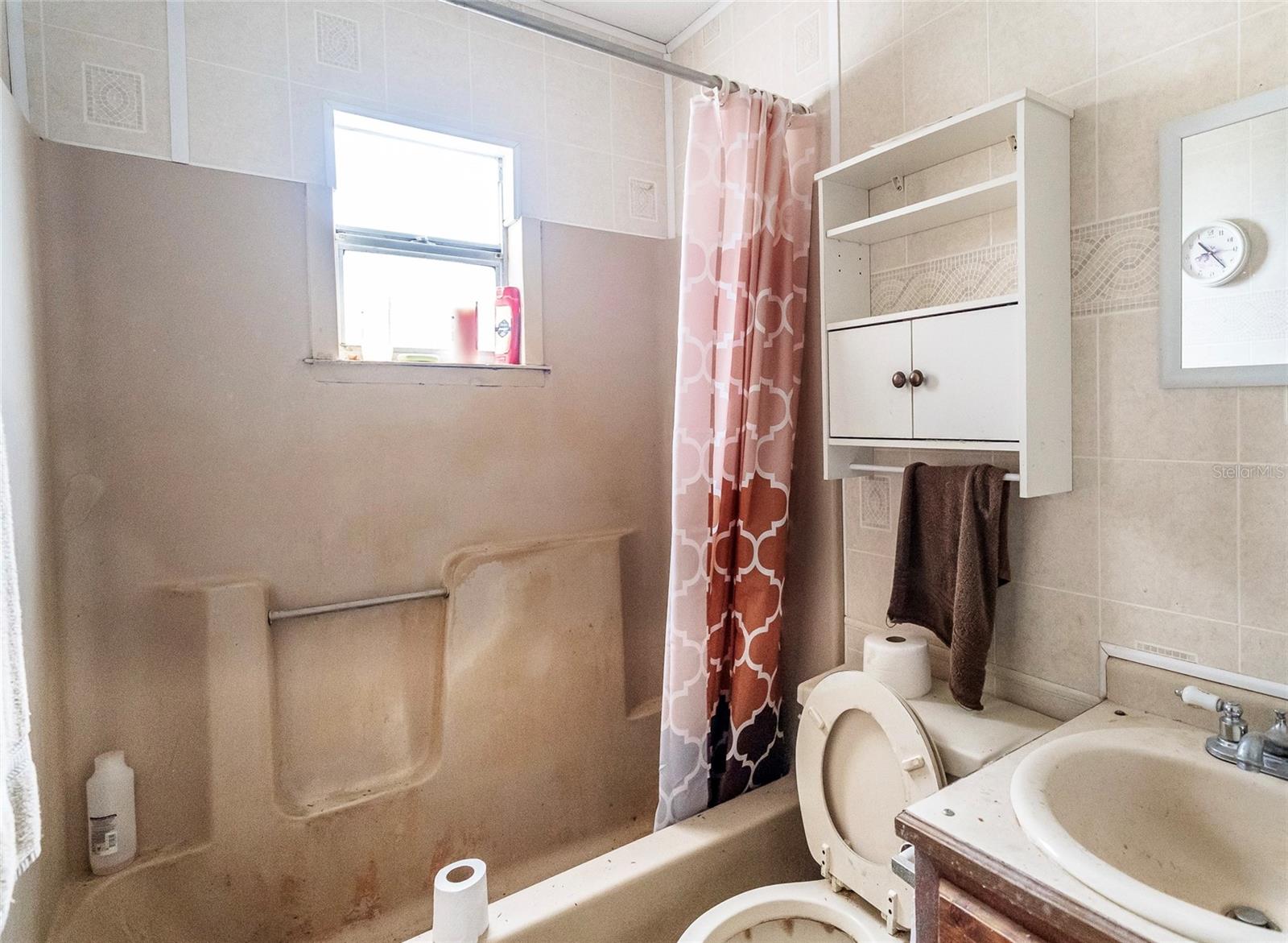 10011 E SLIGH AVE, TAMPA, FL, 33610