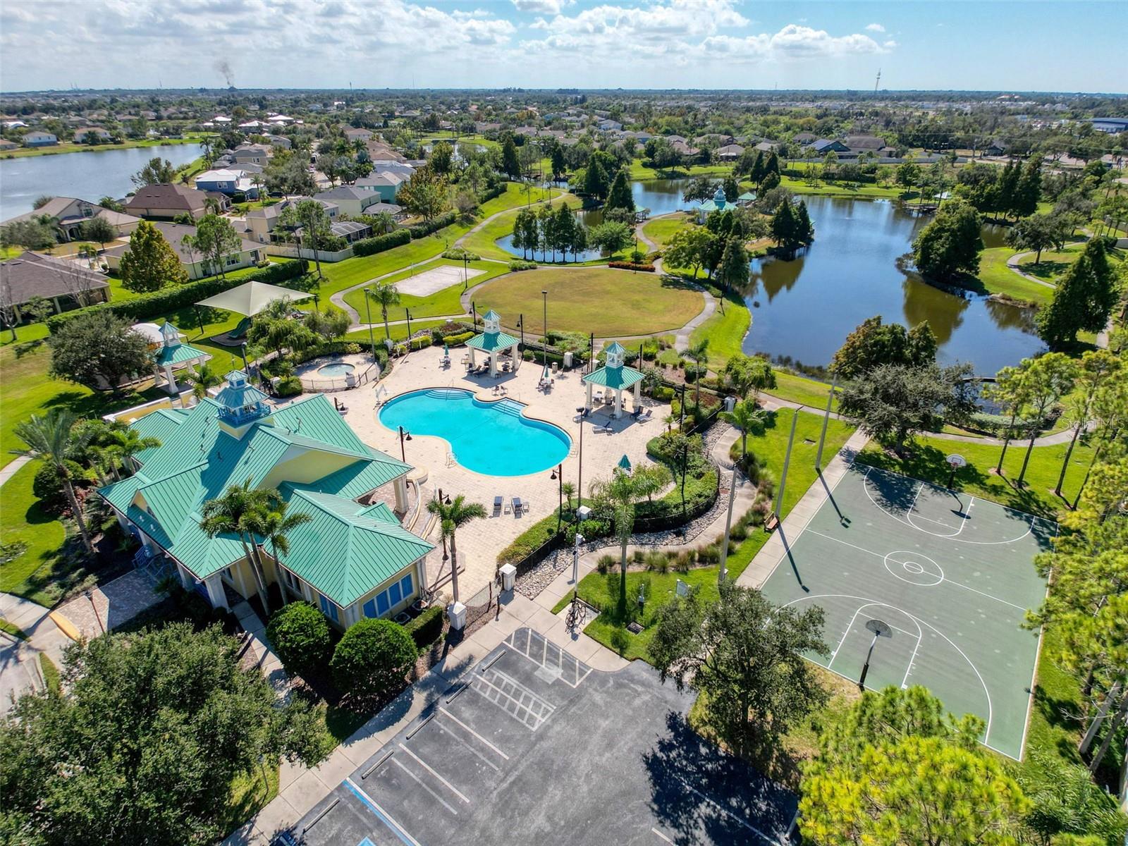 335 COCKLE SHELL LOOP, APOLLO BEACH, FL, 33572