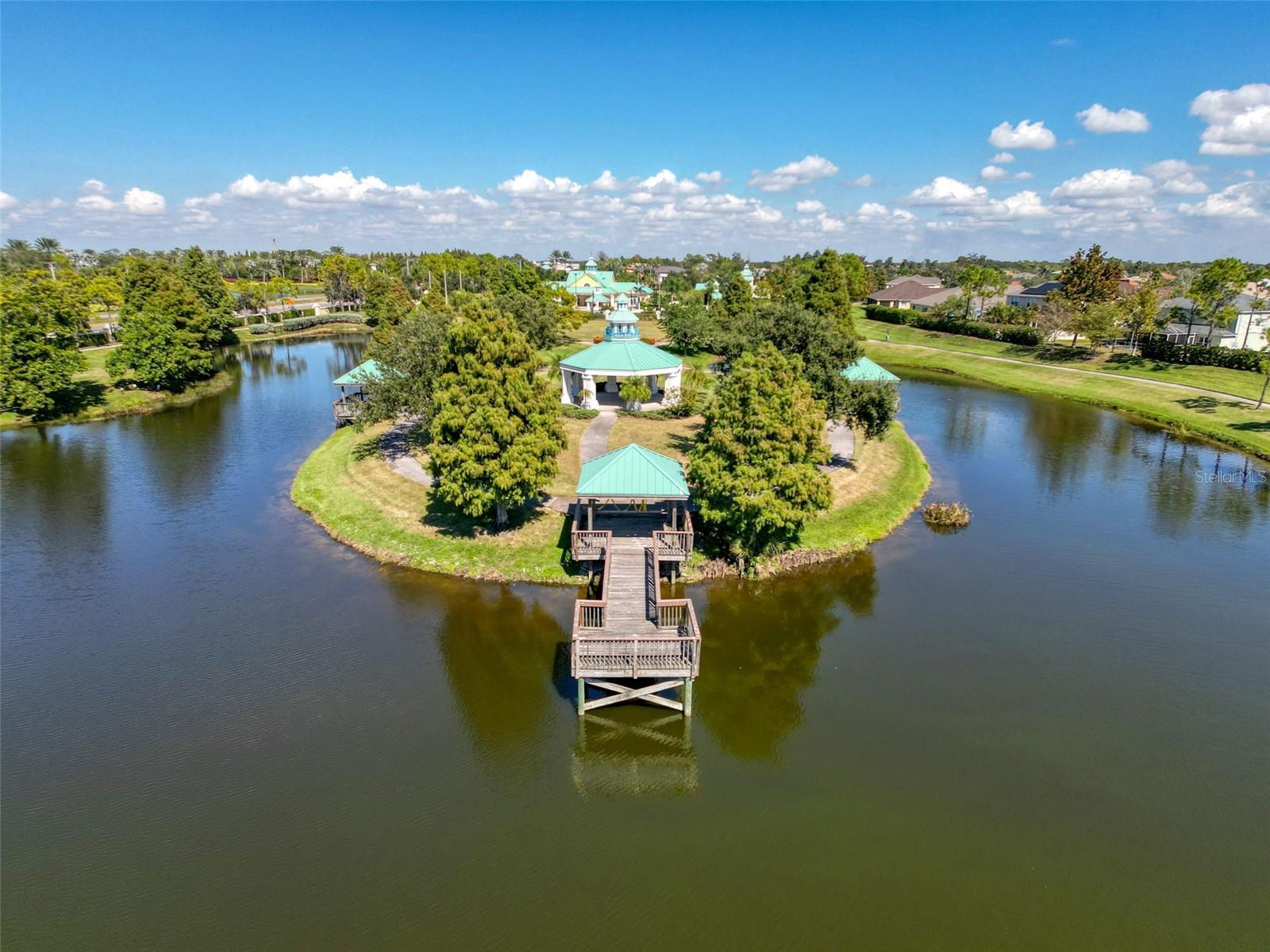 335 COCKLE SHELL LOOP, APOLLO BEACH, FL, 33572