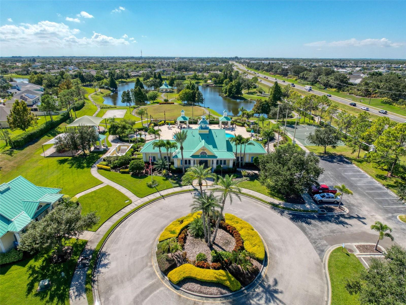 335 COCKLE SHELL LOOP, APOLLO BEACH, FL, 33572