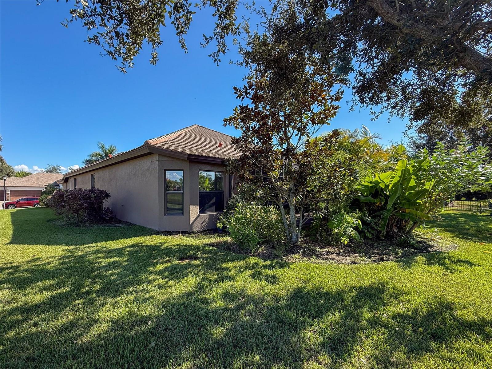 335 COCKLE SHELL LOOP, APOLLO BEACH, FL, 33572