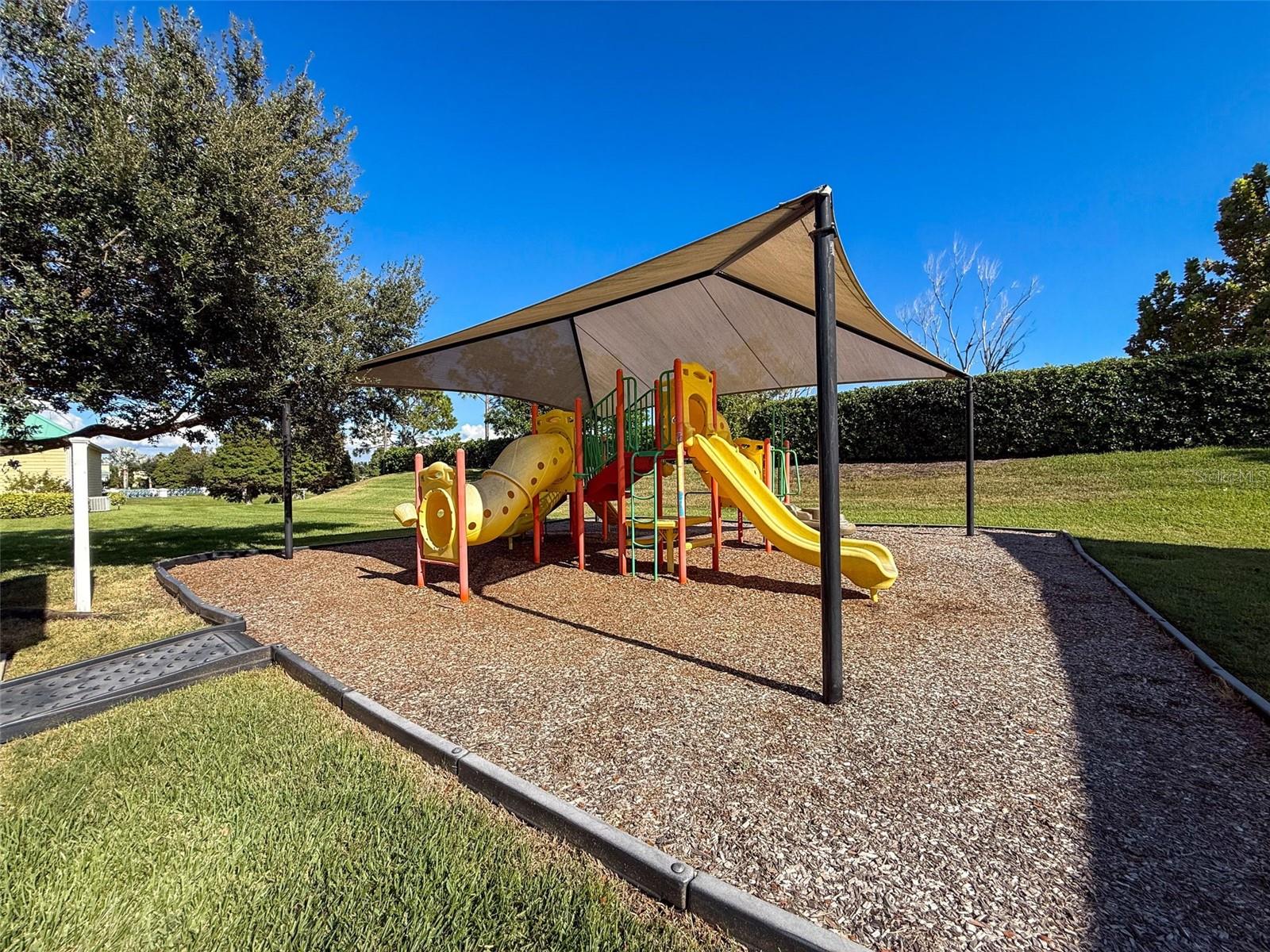 335 COCKLE SHELL LOOP, APOLLO BEACH, FL, 33572