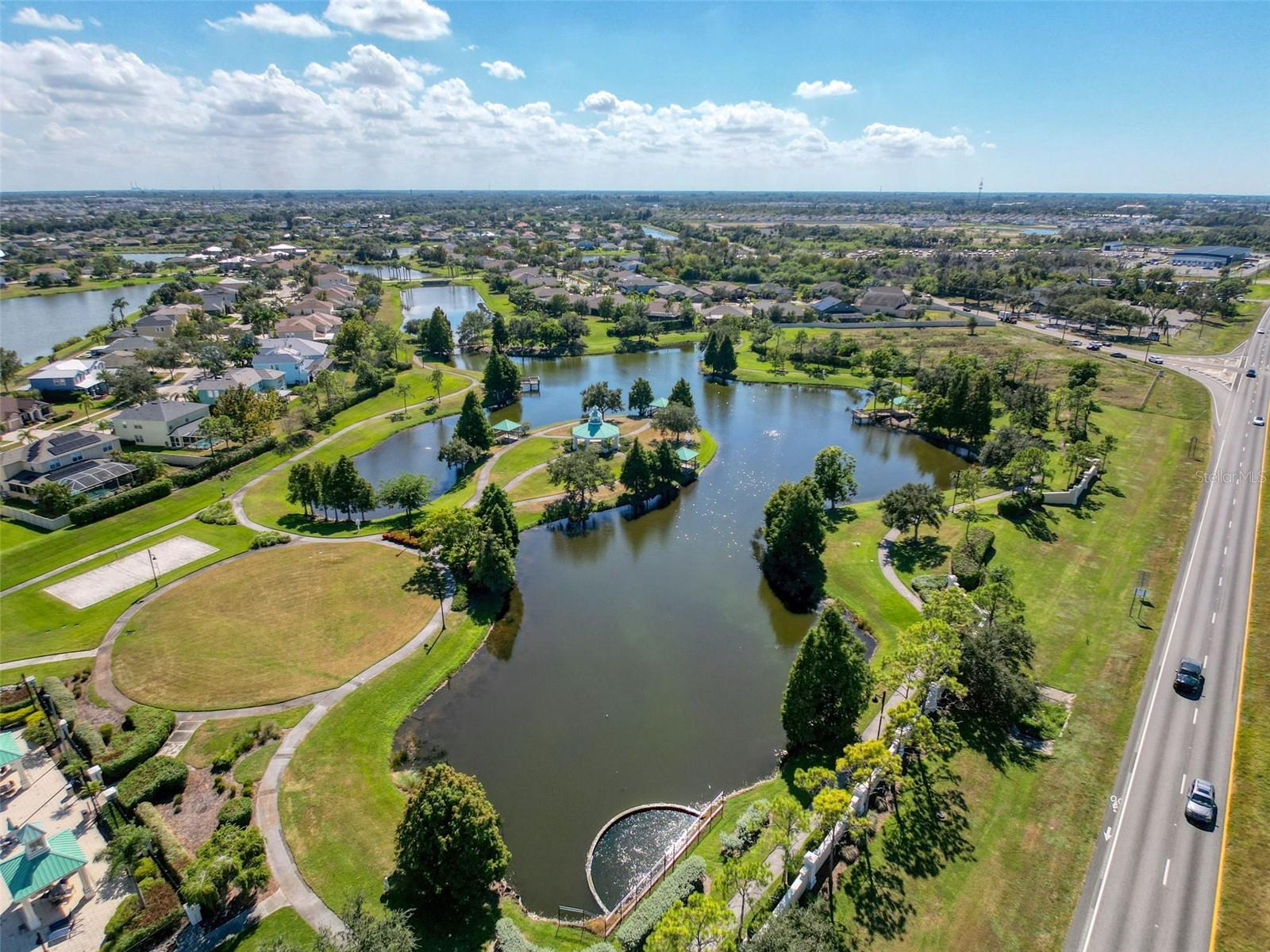 335 COCKLE SHELL LOOP, APOLLO BEACH, FL, 33572