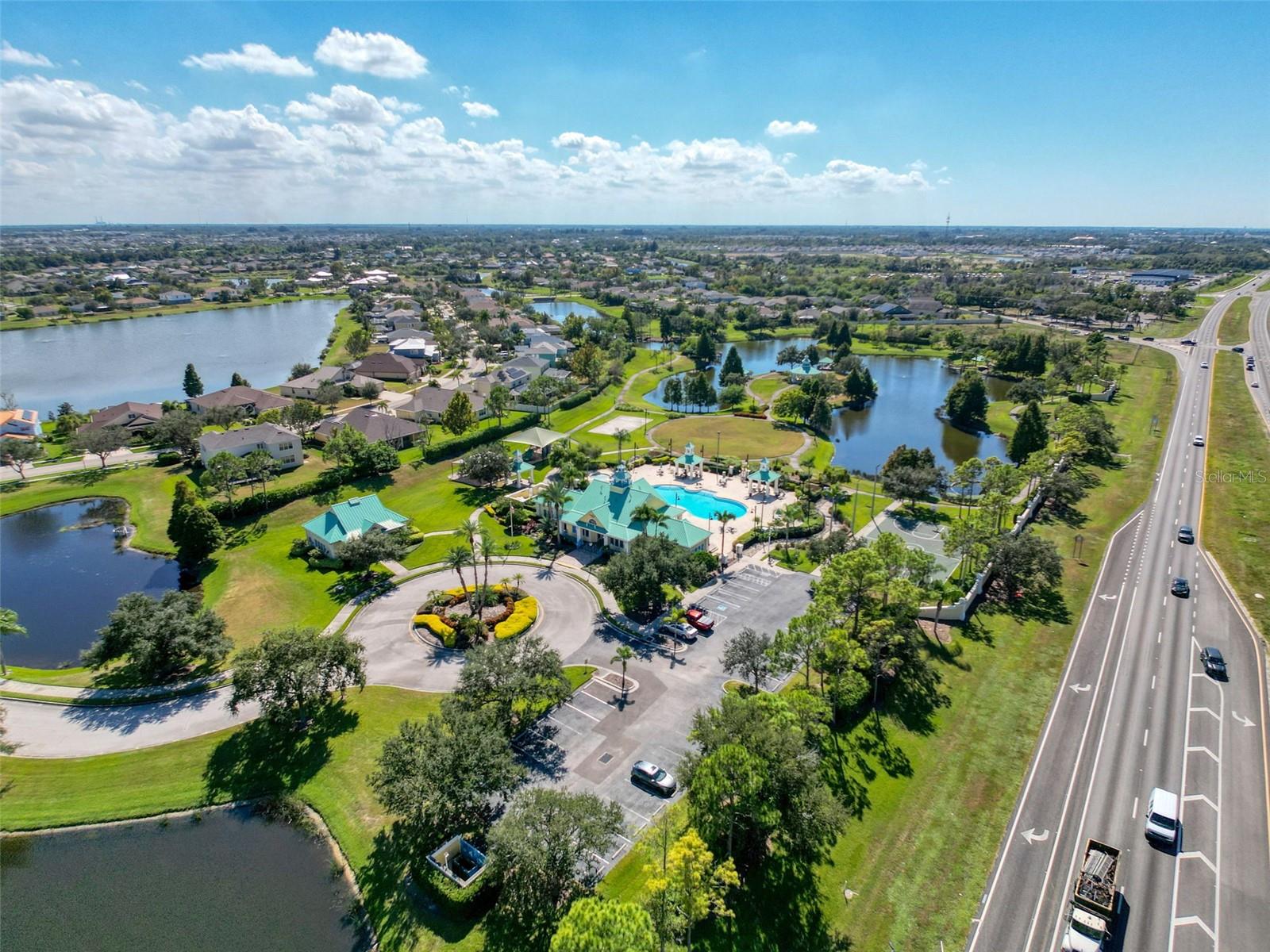 335 COCKLE SHELL LOOP, APOLLO BEACH, FL, 33572