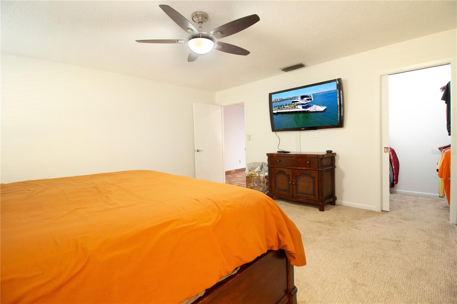 547 OLEANDER WAY S, ST PETERSBURG, FL, 33707