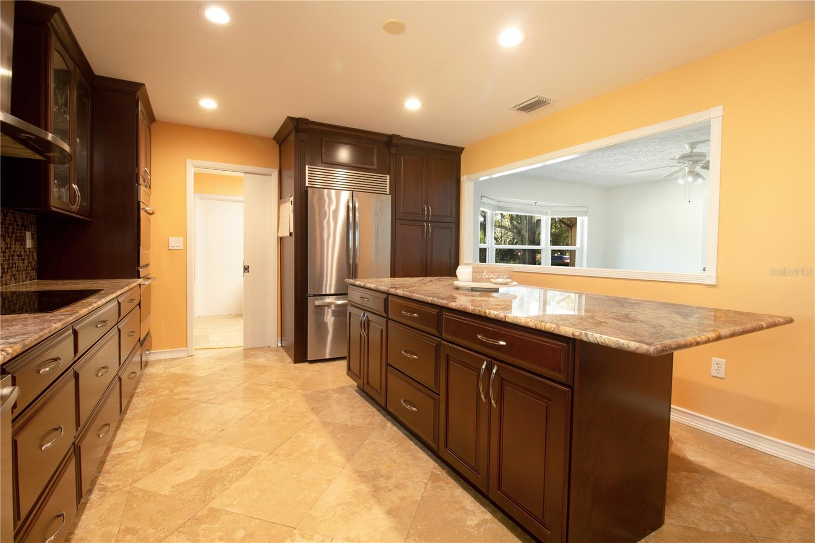 547 OLEANDER WAY S, ST PETERSBURG, FL, 33707