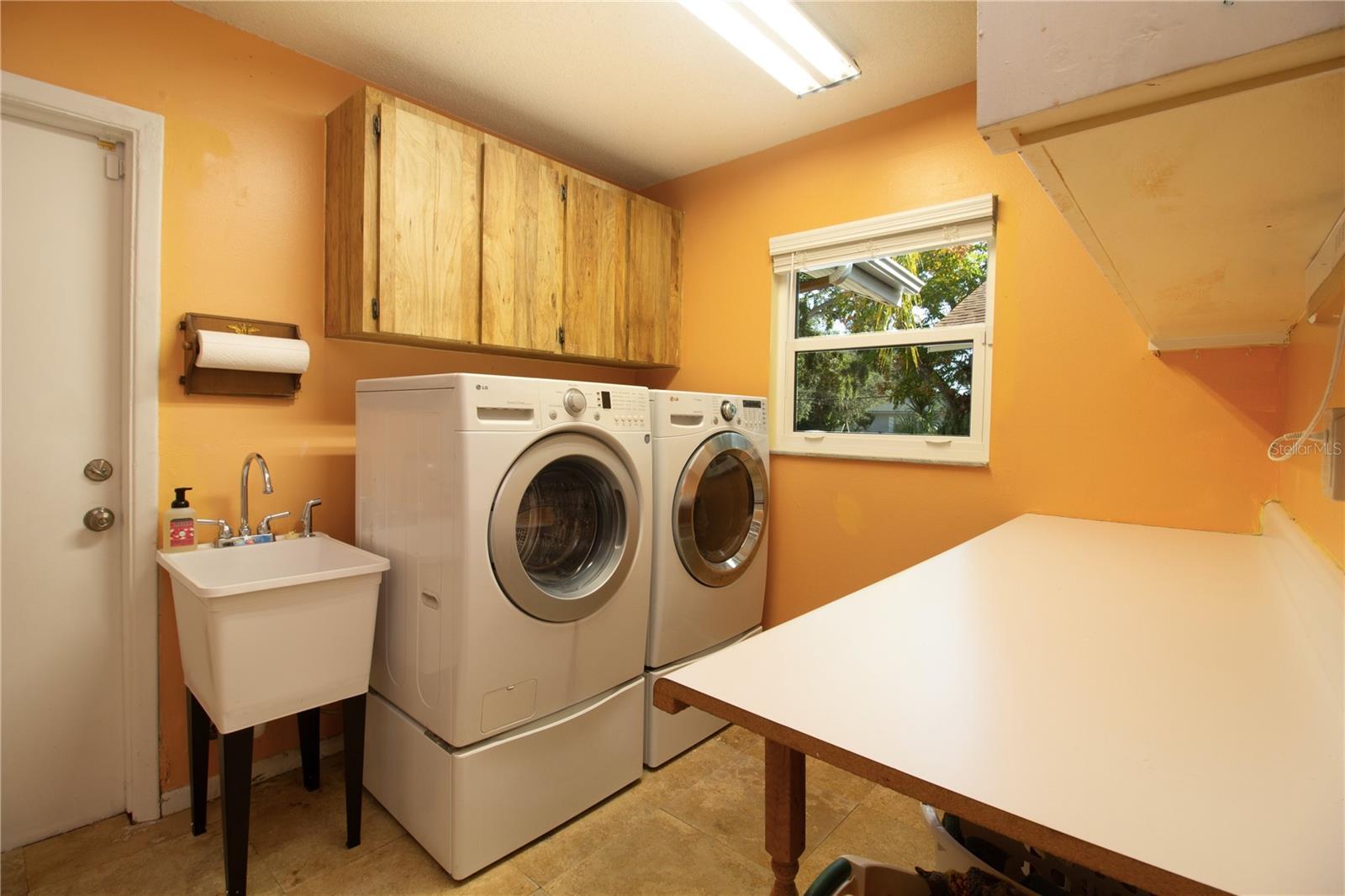 547 OLEANDER WAY S, ST PETERSBURG, FL, 33707