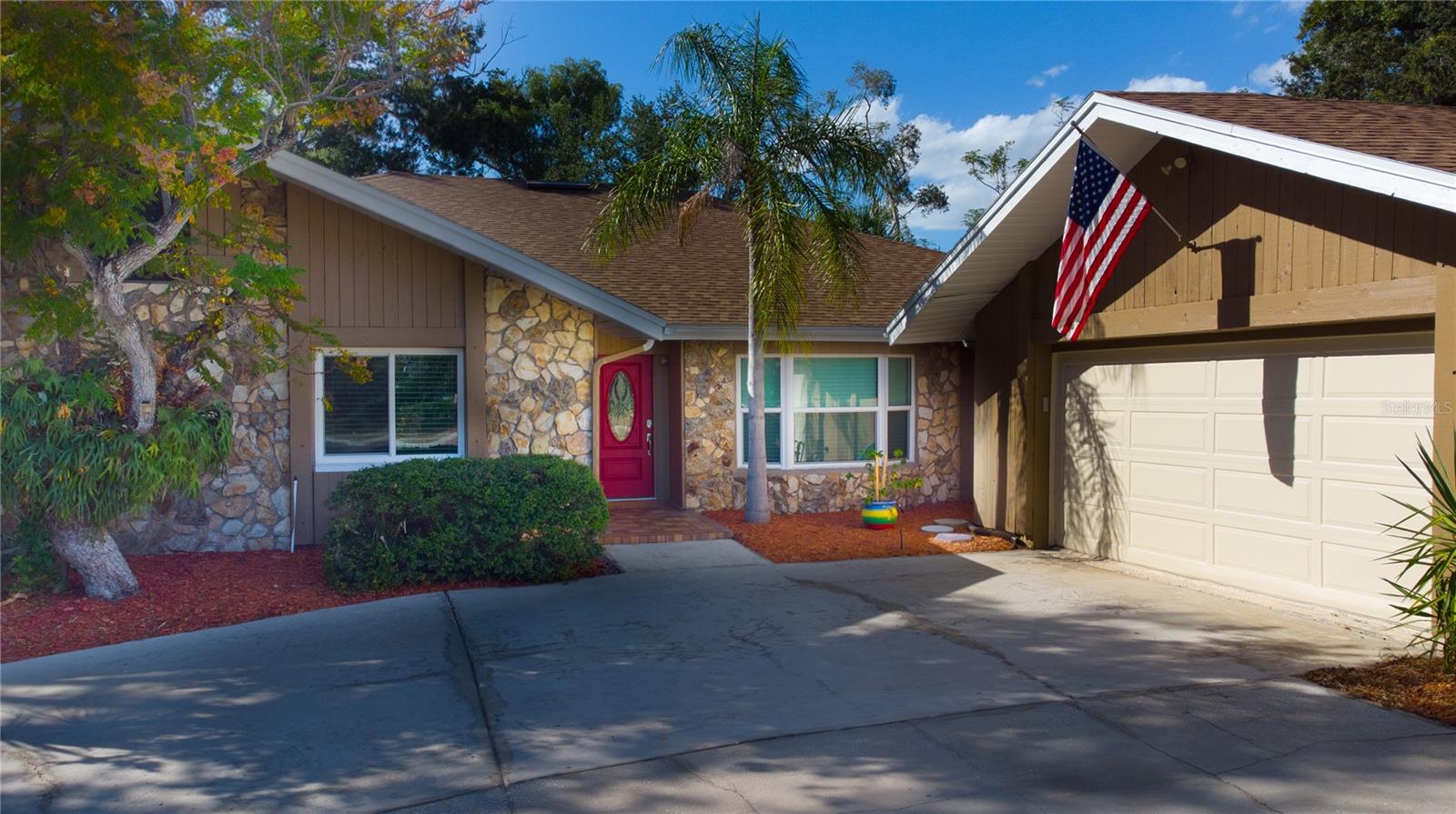 547 OLEANDER WAY S, ST PETERSBURG, FL, 33707