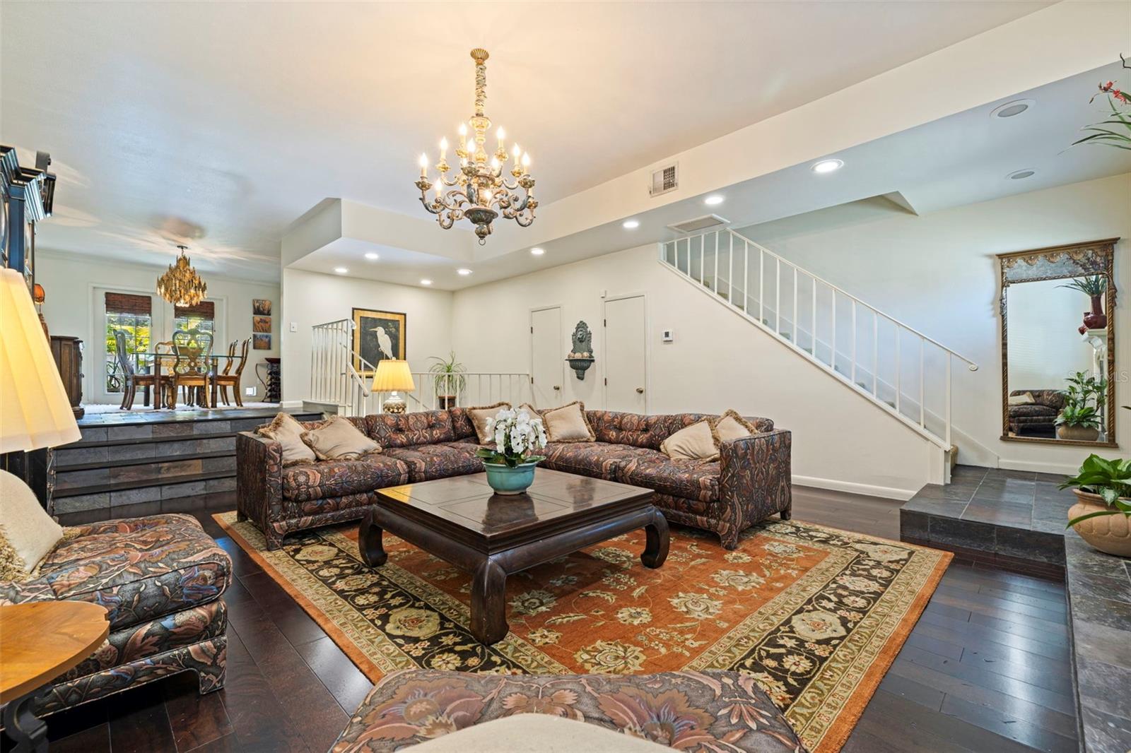 164 E DAVIS BLVD, TAMPA, FL, 33606