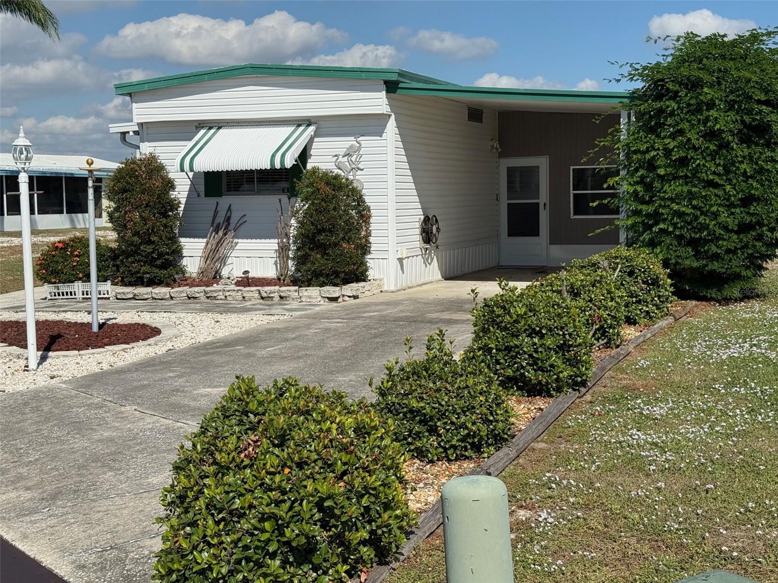 107 E SAINT JOHNS WAY, APOLLO BEACH, FL, 33572