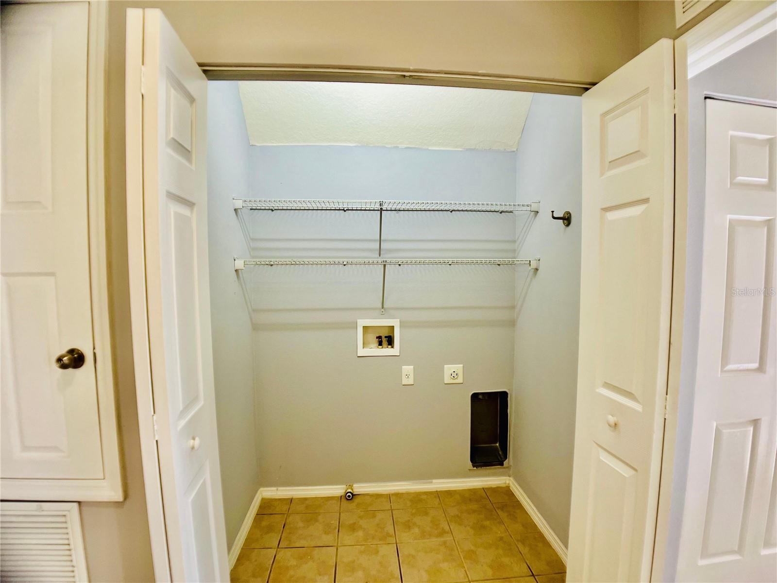 1053 CHALCEDONY ST, KISSIMMEE, FL, 34744