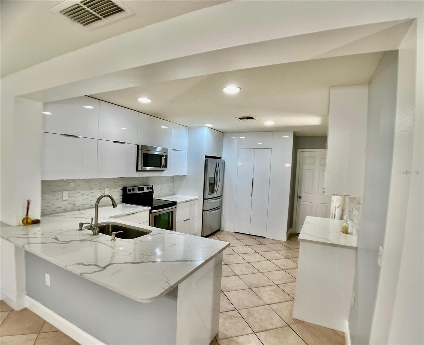 1053 CHALCEDONY ST, KISSIMMEE, FL, 34744