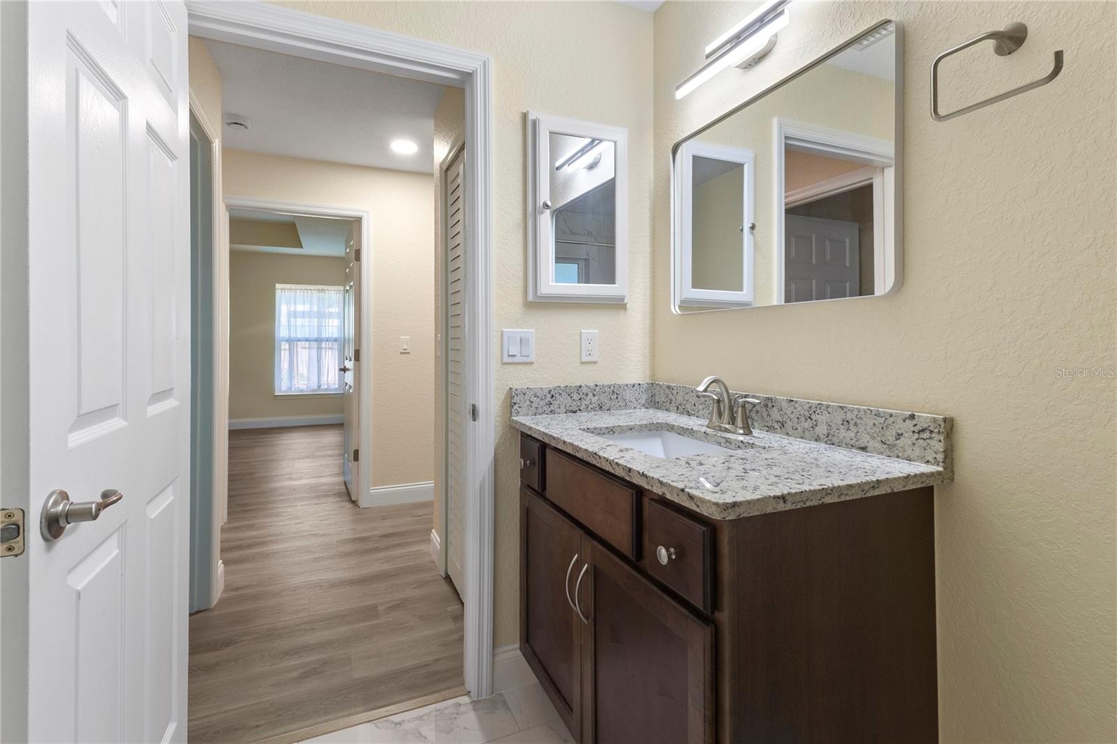 12 SEMINOLE AVE, PALM COAST, FL, 32137