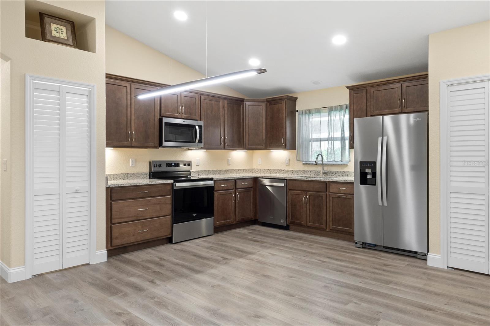 12 SEMINOLE AVE, PALM COAST, FL, 32137