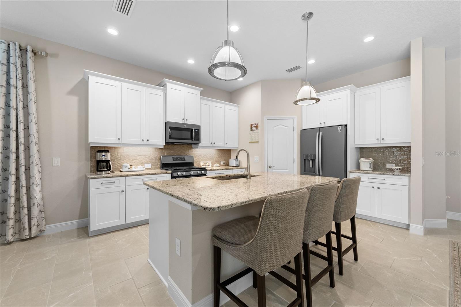 11981 HUNTERS CREEK RD, VENICE, FL, 34293