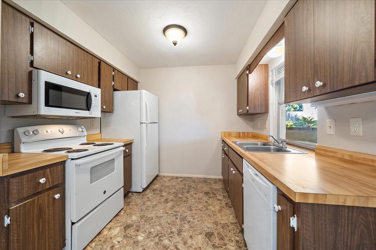 5321 FOXWOOD DR, SARASOTA, FL, 34232