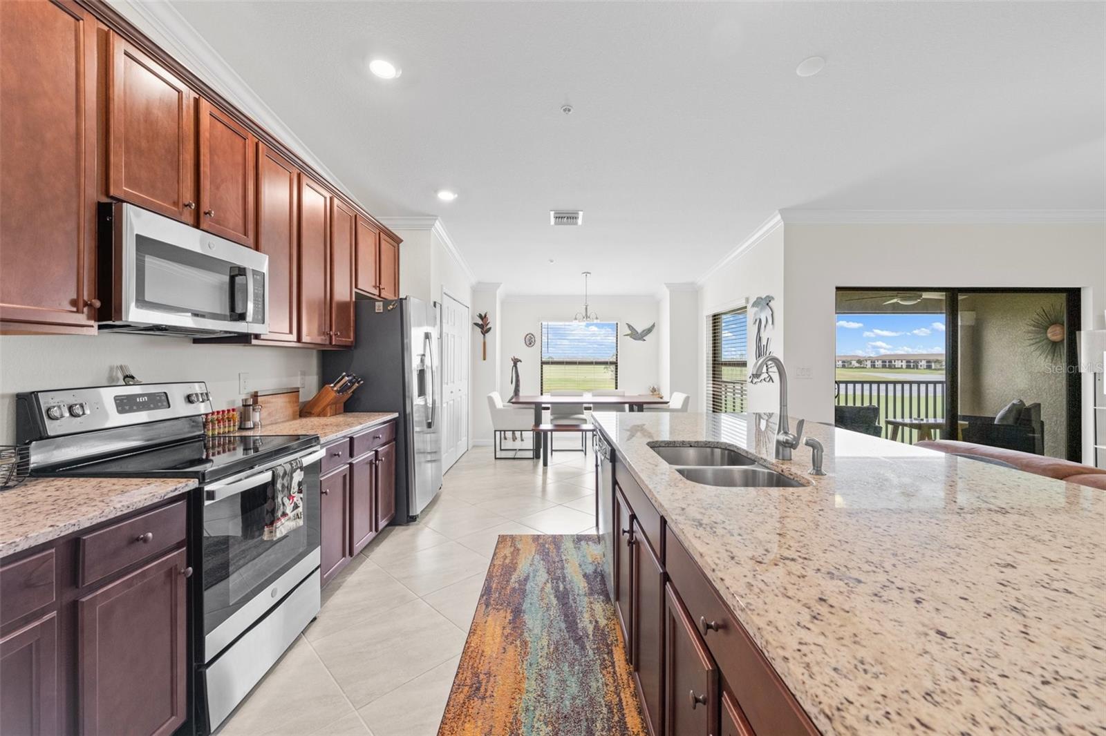 5694 PALMER CIR #204, LAKEWOOD RANCH, FL, 34211