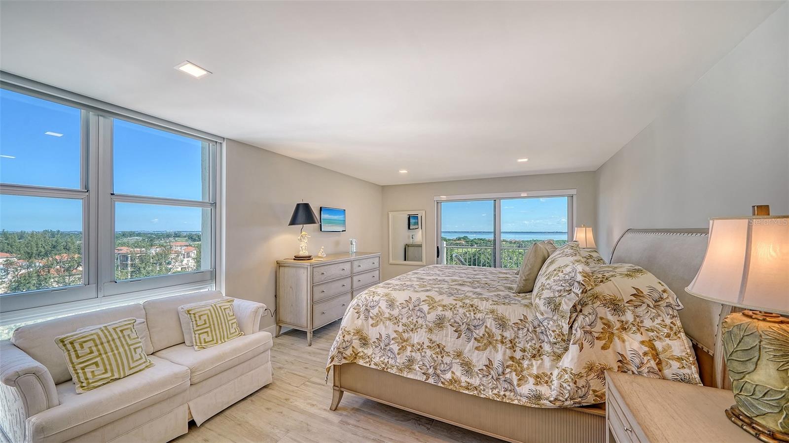 2295 GULF OF MEXICO DR #115S, LONGBOAT KEY, FL, 34228
